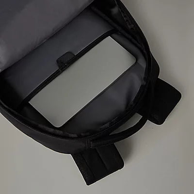 The North Face Vault Backpack - Durable Laptop Backpack for Men & Women - Water-Resistant School, Travel & Hiking Daypack - Fits 15