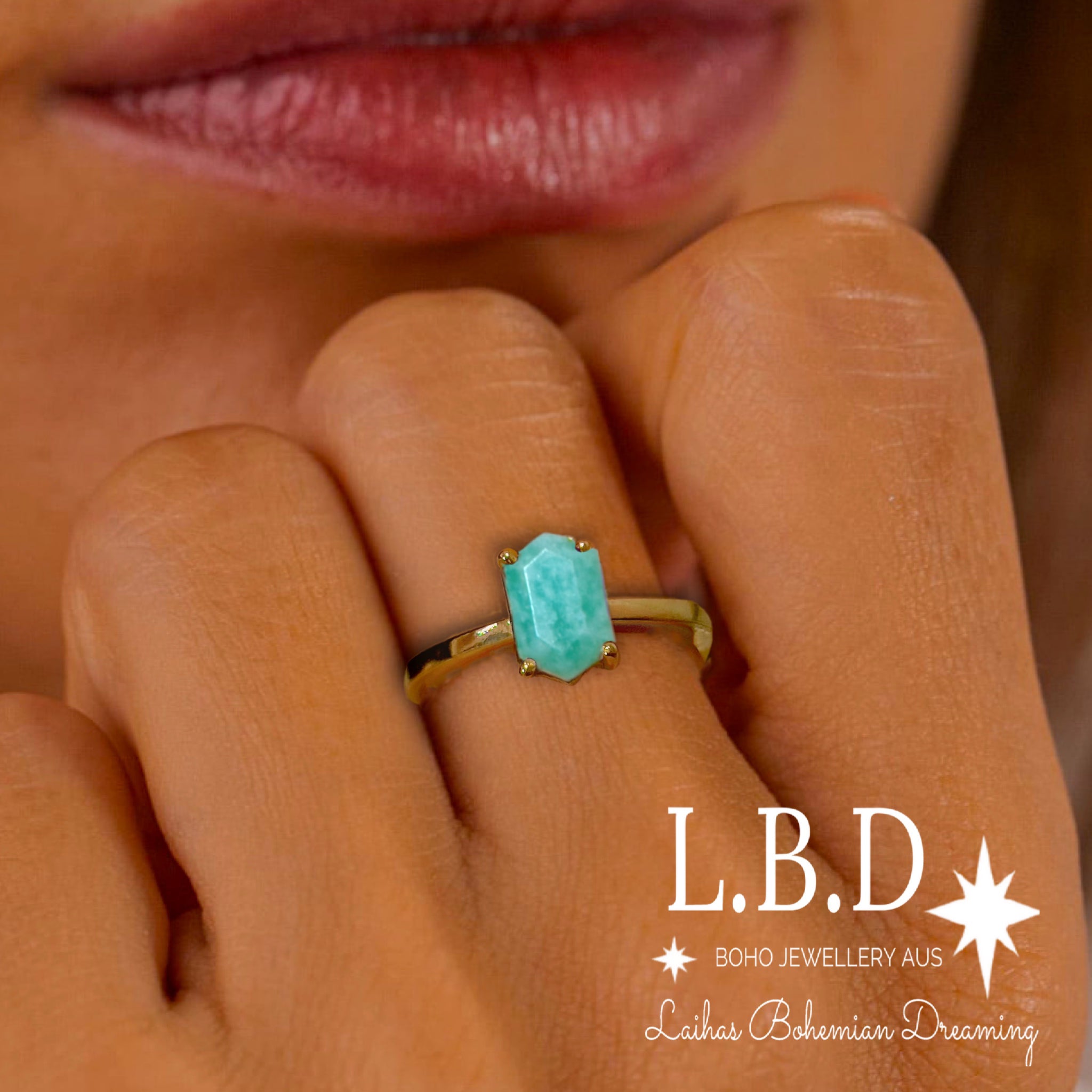 Laihas Gold Mini Hex Crystal Amazonite Ring for Women - Elegant Healing Stone Jewelry for Everyday Wear & Special Occasions