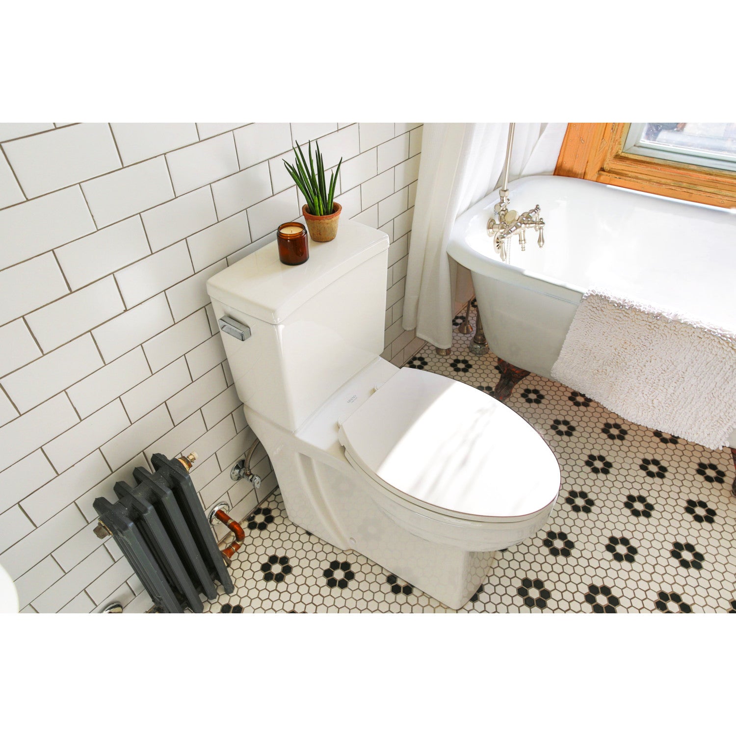 Aqua Eden 60 Inch White Cast Iron Clawfoot Bathtub - Oval Roll Top Design with Oil Rubbed Bronze Feet - Vintage Freestanding Tub for Bathroom Remodel & Luxury Spa Experience
