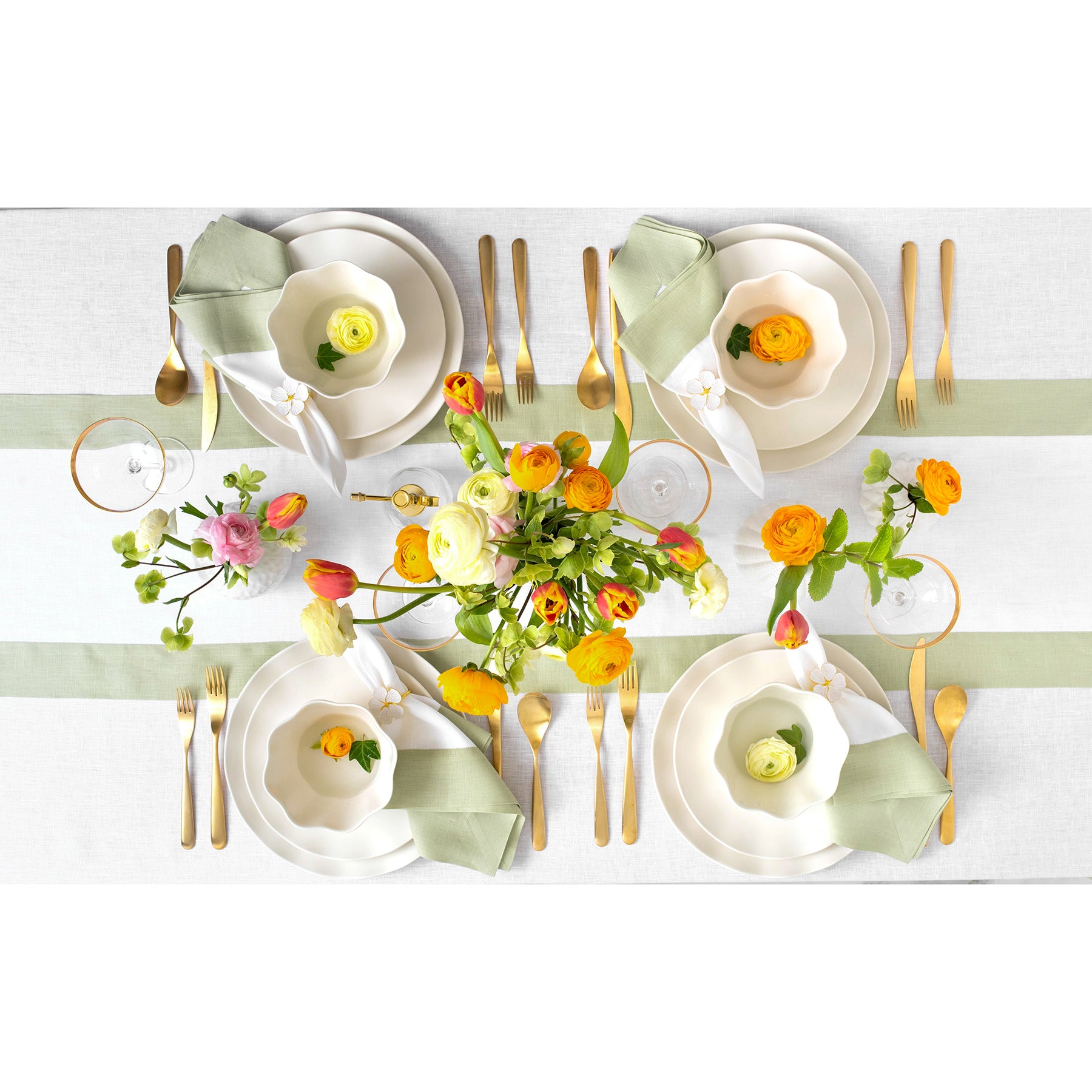 Stylish Contempo Table Runner for Dining & Decor - Elegant Home Tablecloth for Parties, Weddings & Holidays