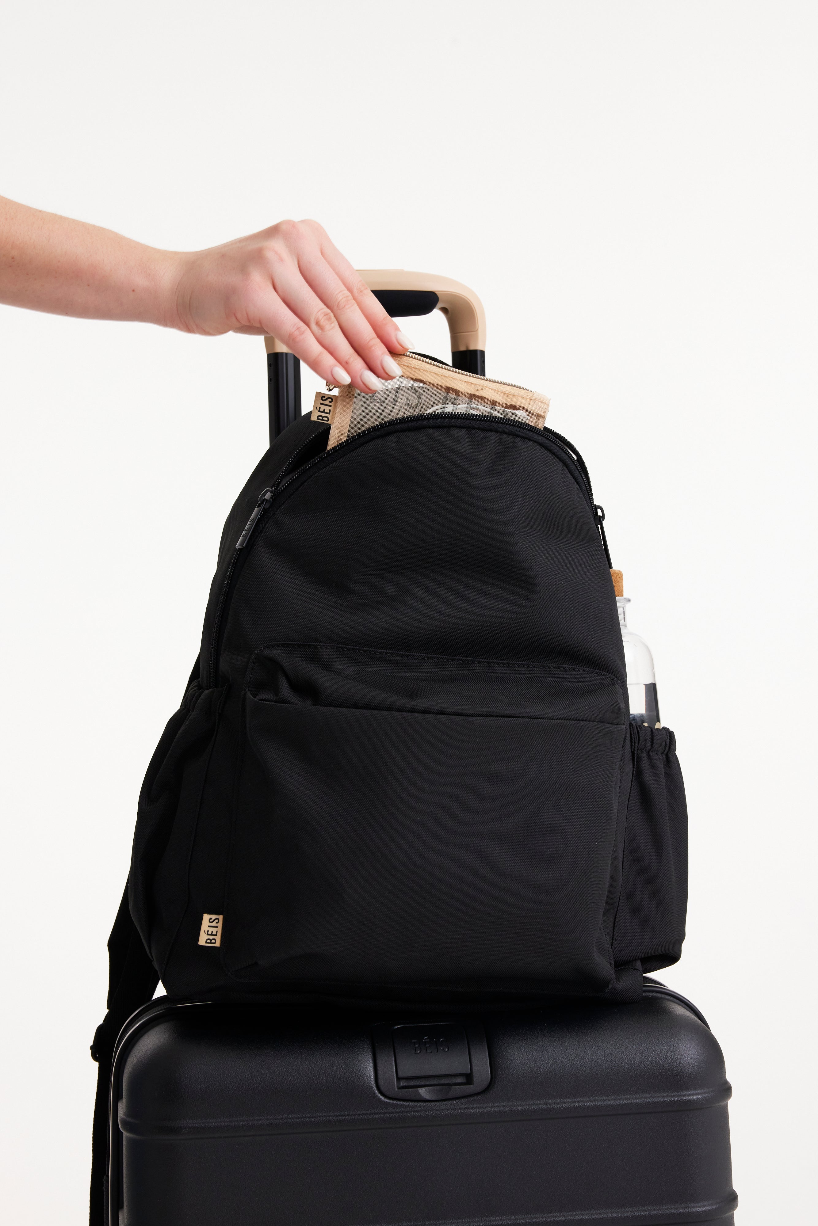 The BÉISics Backpack in Black - Stylish & Durable Travel Backpack for Women & Men - Perfect for Work, School & Everyday Use