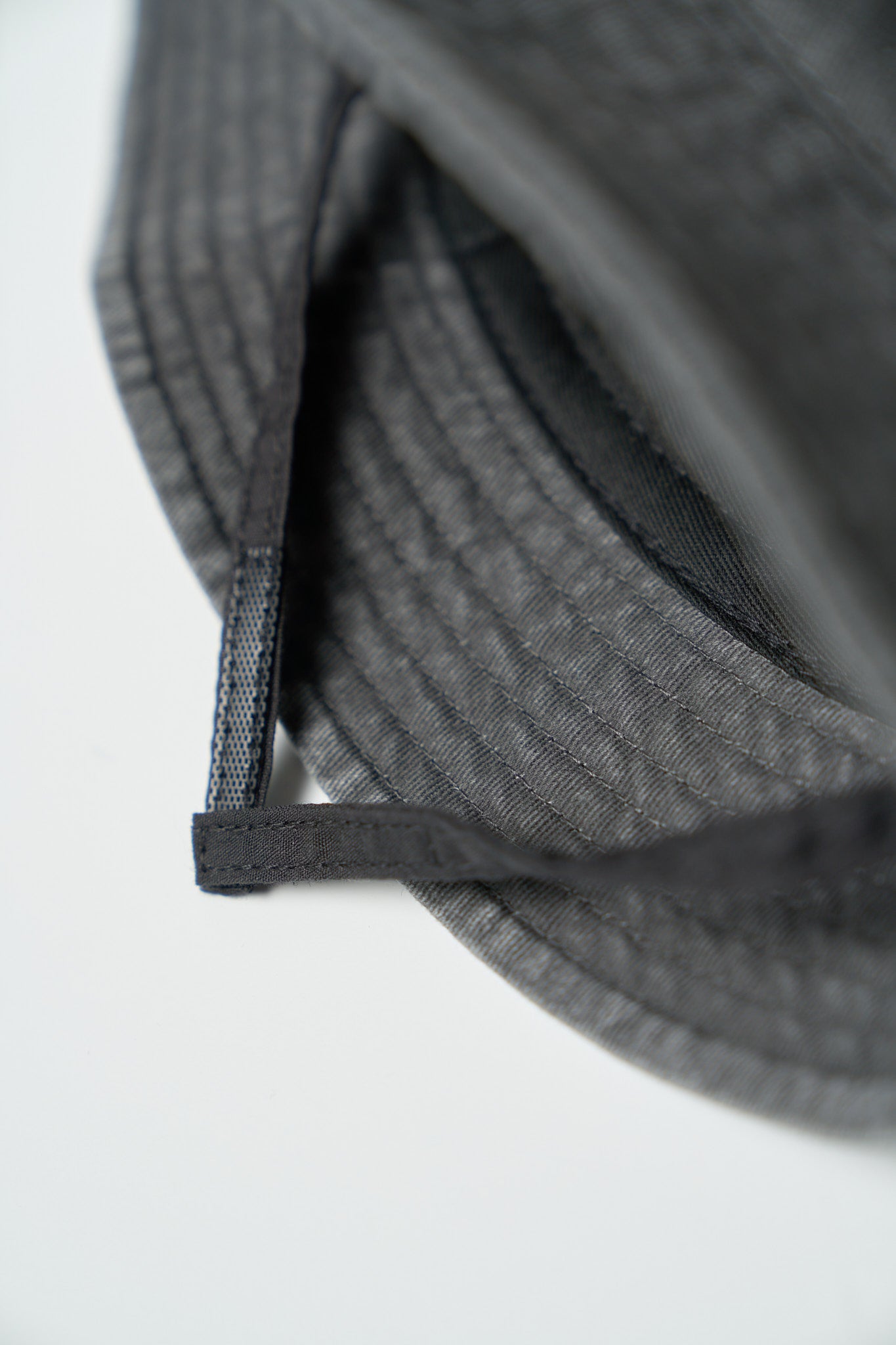 Stylish Grey Wash Denim Bucket Hat for Men & Women - Trendy Outdoor Sun Protection Hat for Beach, Hiking & Casual Wear