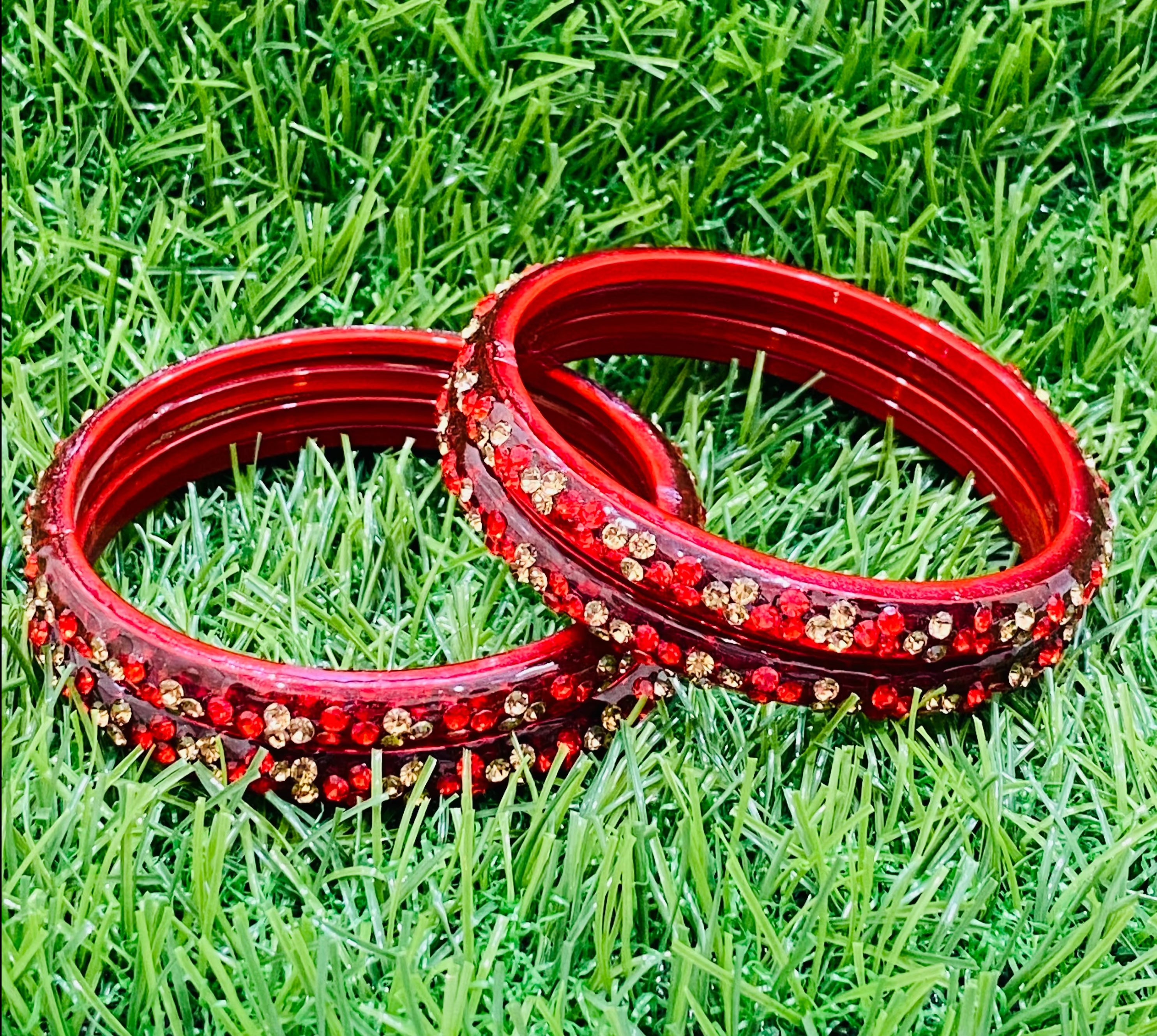 Exquisite Red Stone-Embellished Glass Bangles for Women – Elegant Handmade Jewelry for Parties, Weddings & Special Occasions