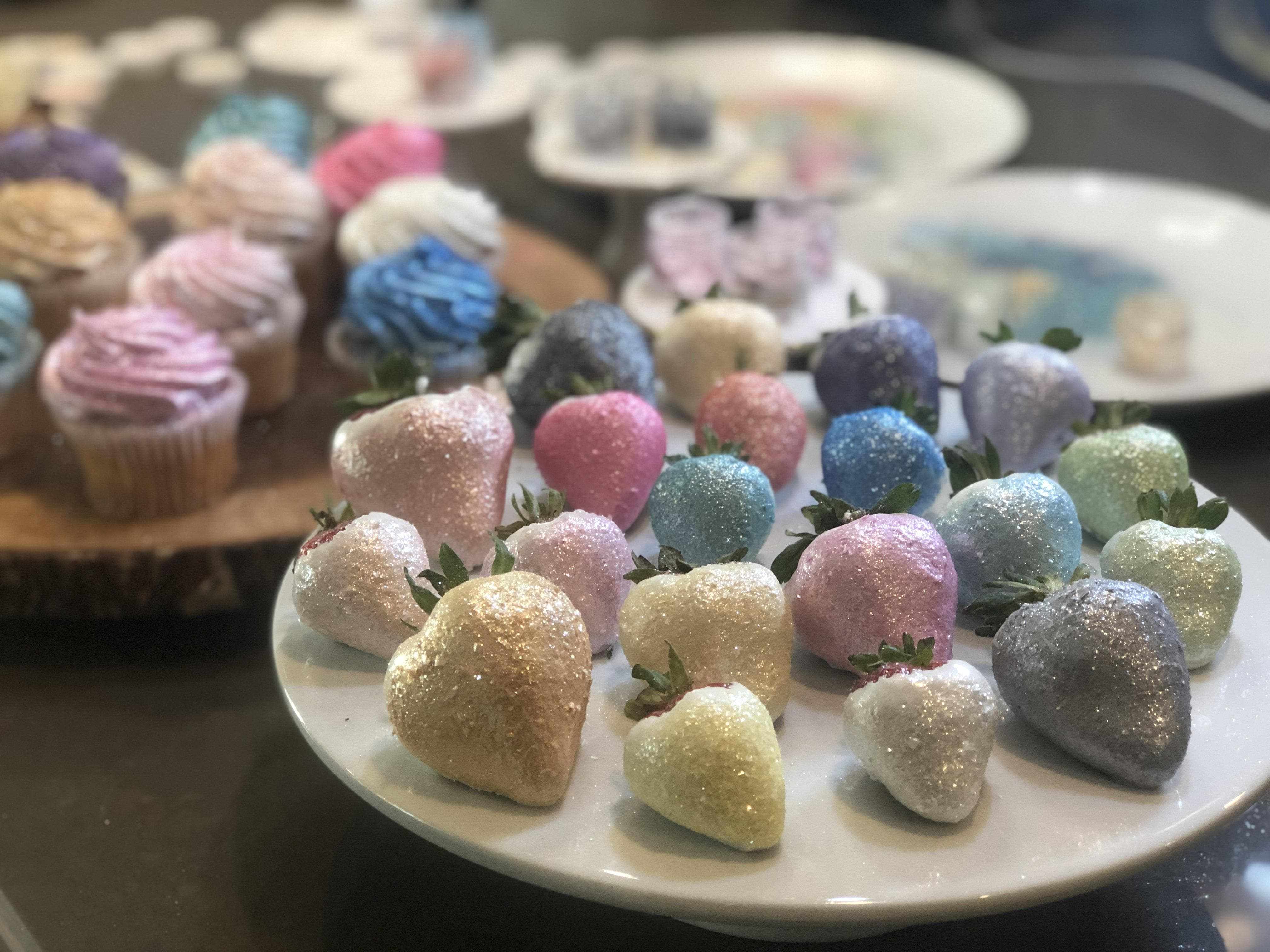 Christmas Green Edible Glitter | Tinker Dust® | Safe for Baking, Cake Decorating & Holiday Desserts