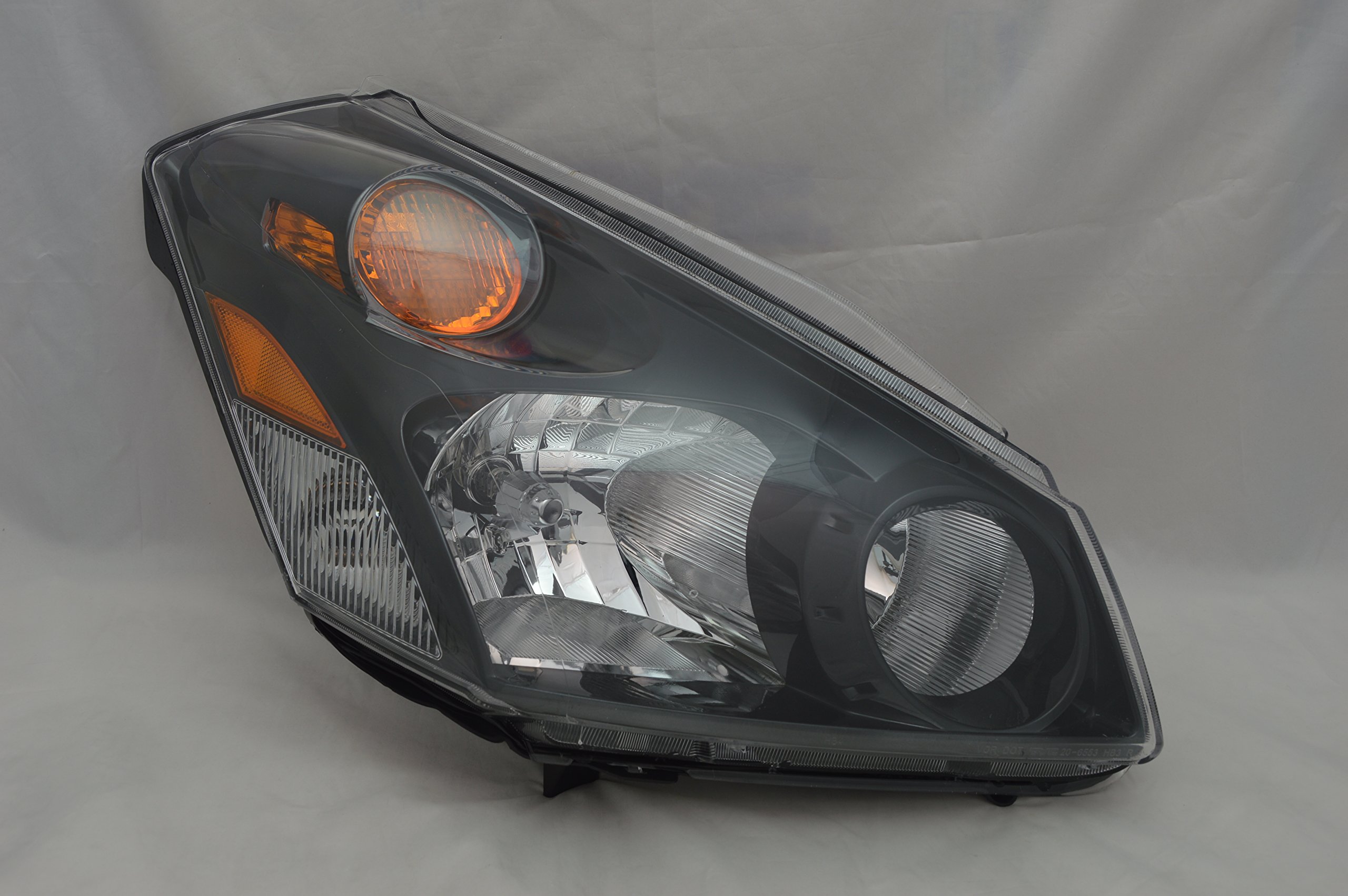 TYC Right Headlight Assembly Compatible with 2004-2009 Nissan Quest GXE/XE - Replacement Headlamp for Improved Night Driving Safety