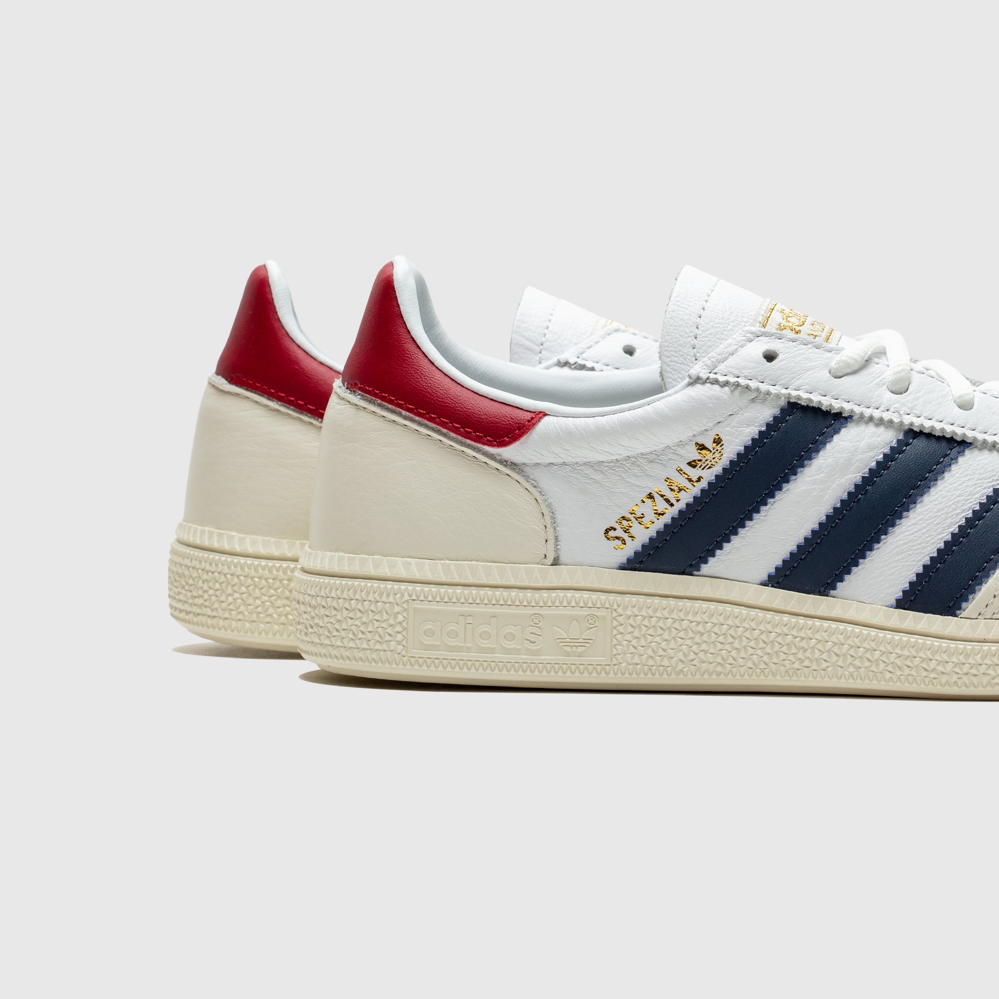 Adidas Handball Spezial - Classic Indoor & Outdoor Soccer Shoes for Men | Perfect for Street Style, Casual Wear & Sports
