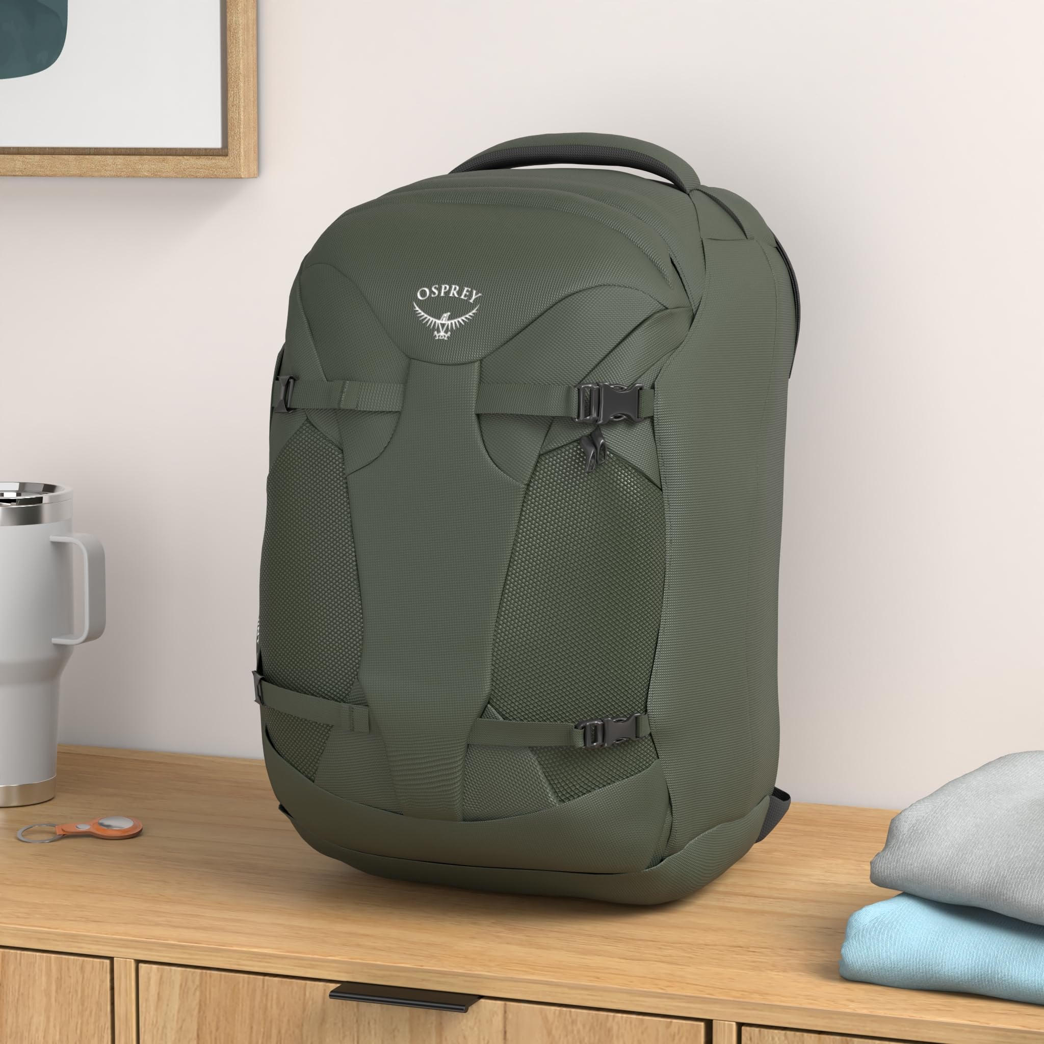 Osprey Farpoint 55L Men's Travel Backpack - Lightweight Hiking Backpack for Outdoor Adventures, Camping & Air Travel - Gopher Green