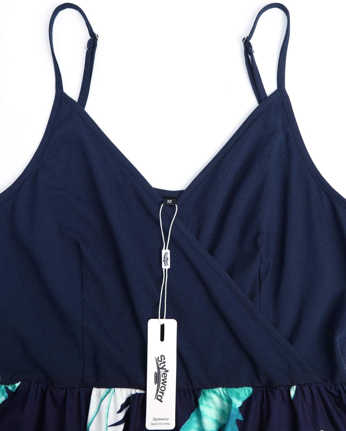 Elegant V-Neck Spaghetti Strap Casual Dress with Pockets - Perfect for Summer Outings, Beach Vacations & Date Nights