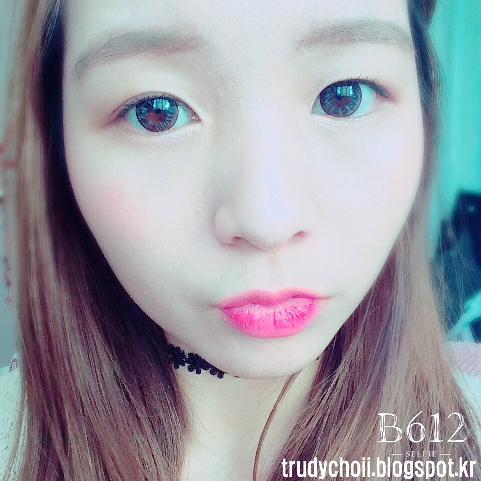 Ellen 4-Color Blue Colored Contact Lenses (2Pcs) - 6 Months Wear - Natural Eye Color Change for Cosplay, Halloween & Daily Use