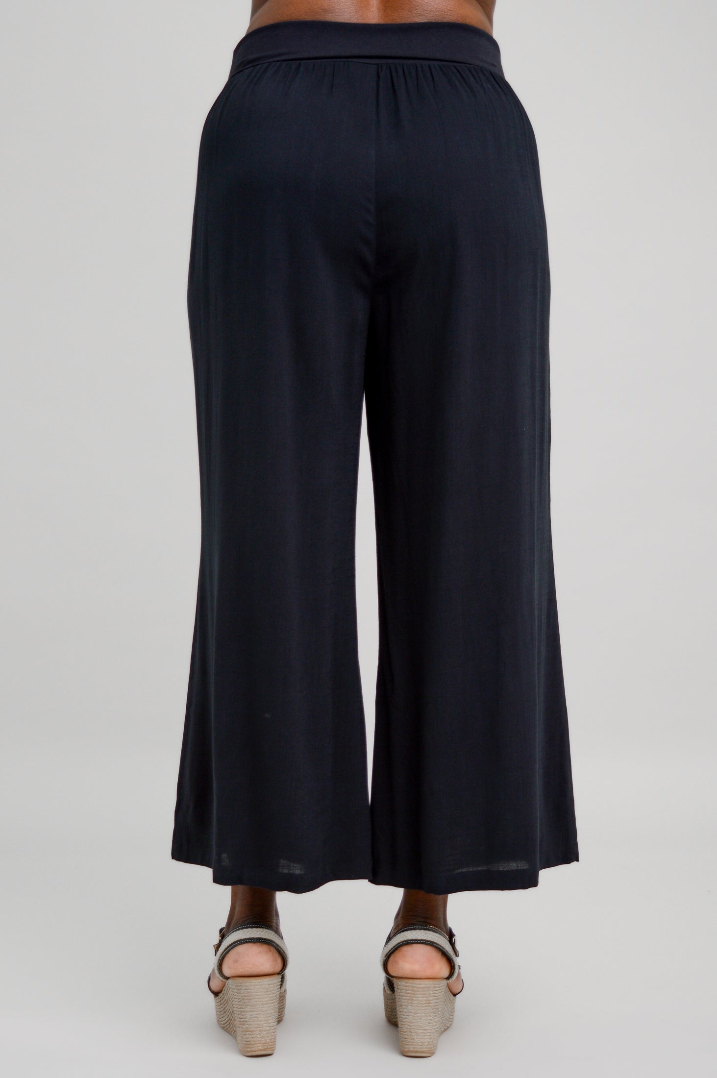 Landon Capri Pants for Women - Black Linen Bamboo Blend - Comfortable & Breathable for Summer, Travel & Casual Wear