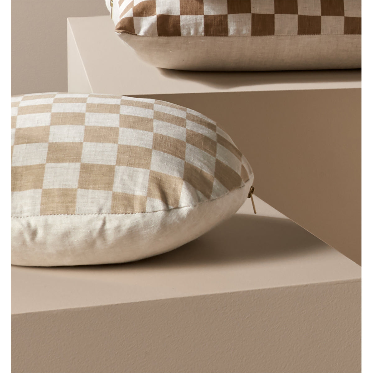 Round Throw Pillow Covers - Soft & Stylish Home Decor for Couch, Bed, Sofa - Perfect for Living Room, Bedroom, and Nursery Decor