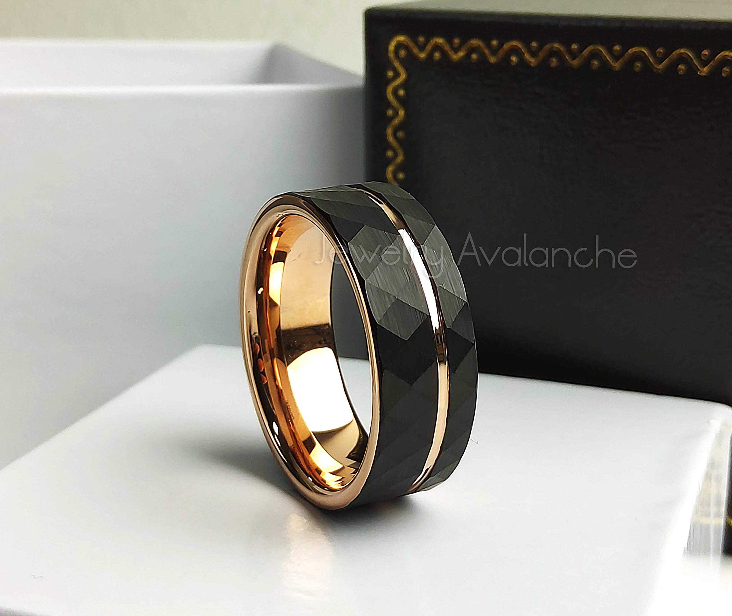 2-Tone Men's Tungsten Ring - Black & Rose Gold Hammered Finish, Pipe Cut Faceted Tungsten Carbide Wedding Band (8mm) - Durable & Scratch-Resistant for Everyday Wear, Anniversary Gifts & Special Occasions