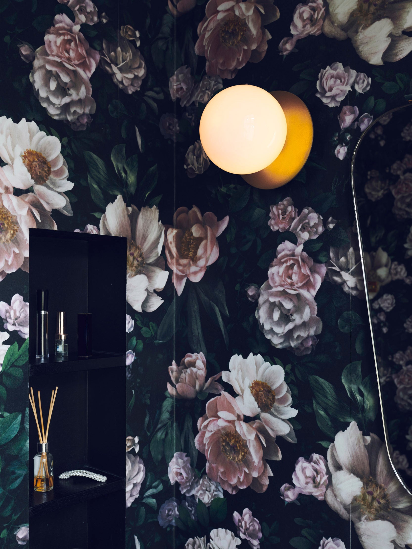 Celeste Wall Lamp - Modern LED Sconce Light Fixture for Bedroom, Living Room & Hallway - Dimmable Ambient Lighting for Home Decor