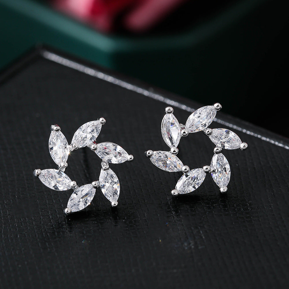 16G Sunflower Conch Stud Sleeper Earrings - HSPJ1960 | Dainty Flower Ear Jewelry for Cartilage Piercing | Perfect for Everyday Wear, Parties & Gifts