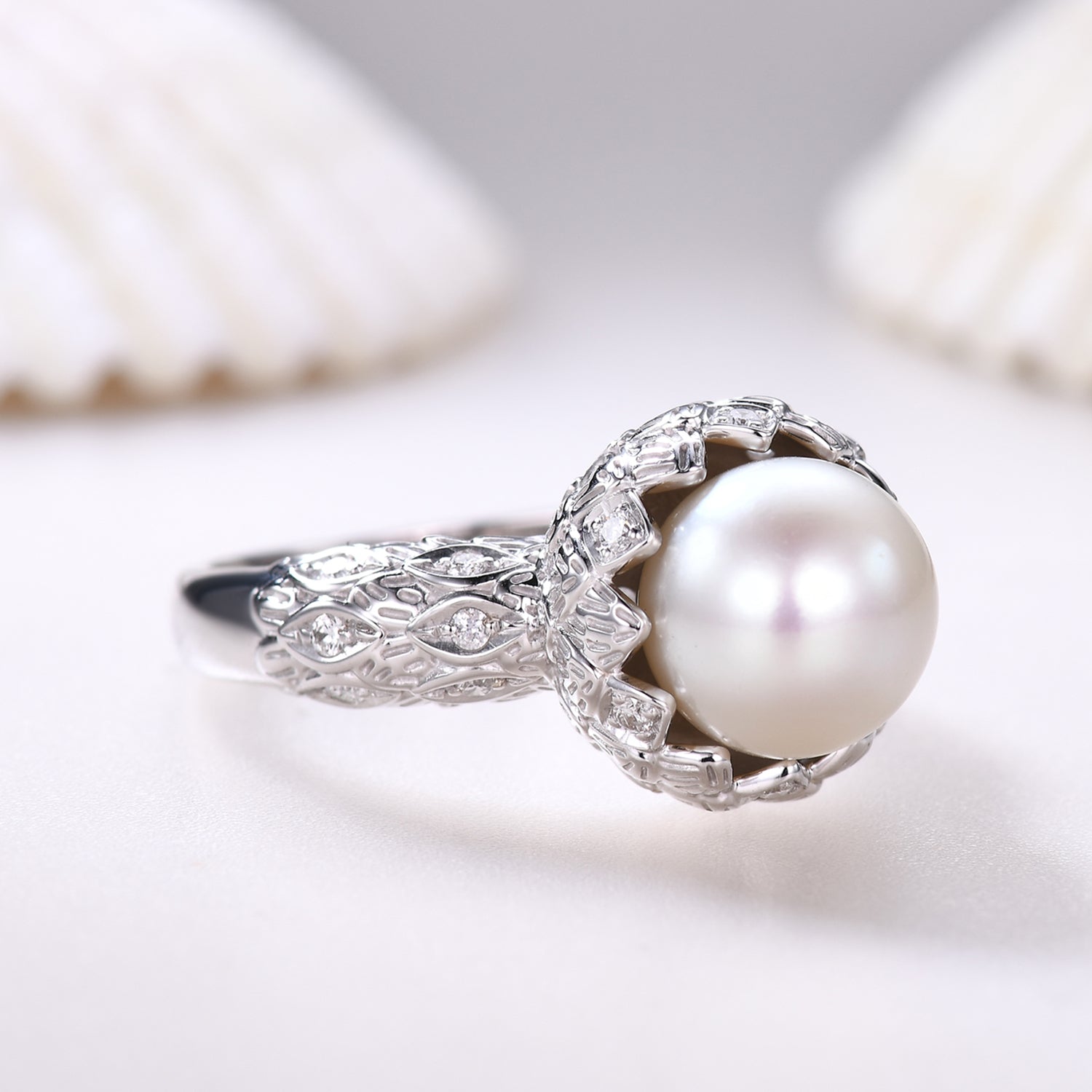 9mm Round Cut Pearl Engagement Ring - Vintage Lotus Diamond White Gold Wedding Band for Brides, Anniversary & Special Occasions