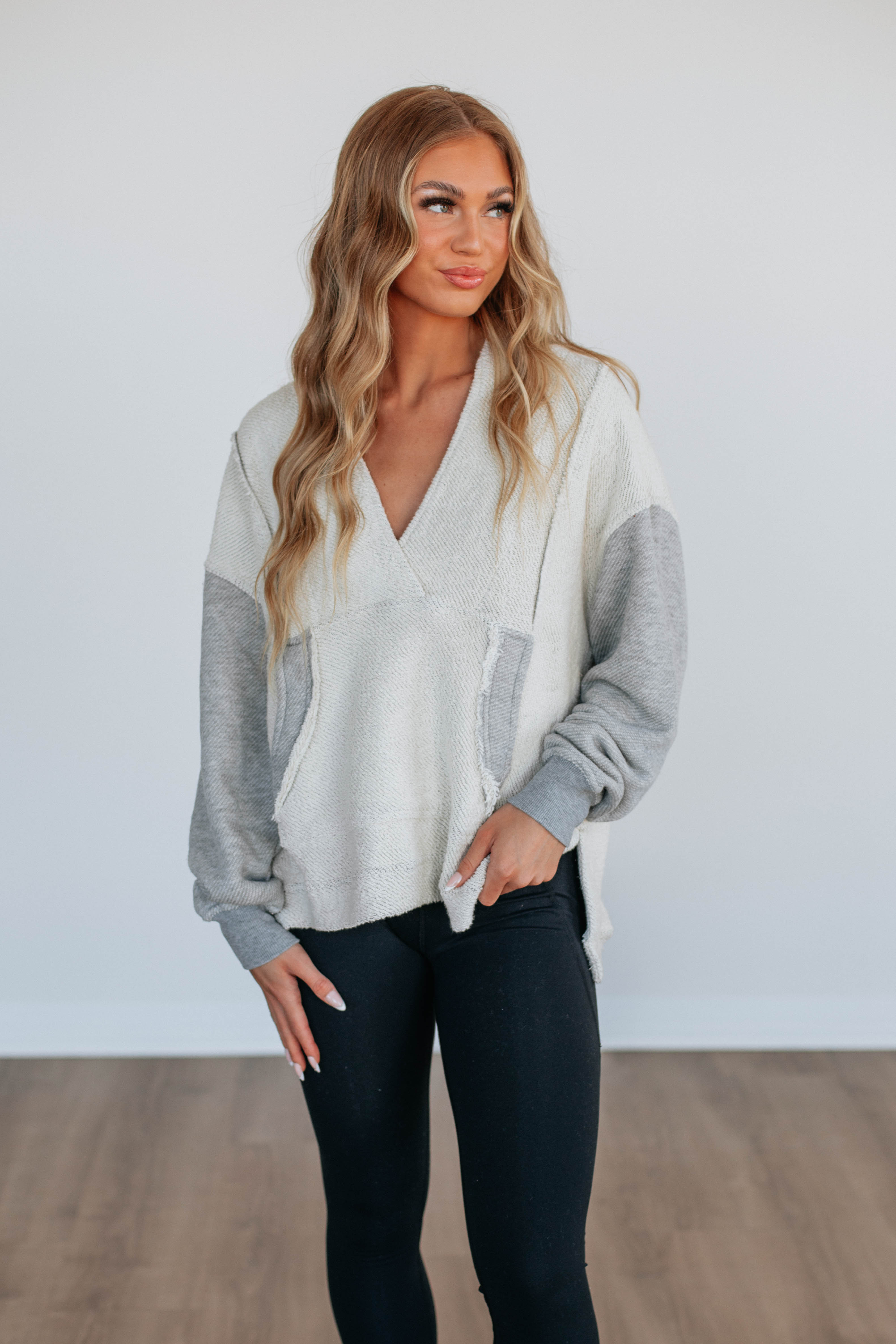 Devra Contrast Pullover Women's Stylish Knit Sweater - Cozy Casual Wear for Fall & Winter | Perfect for Office, Outings & Travel