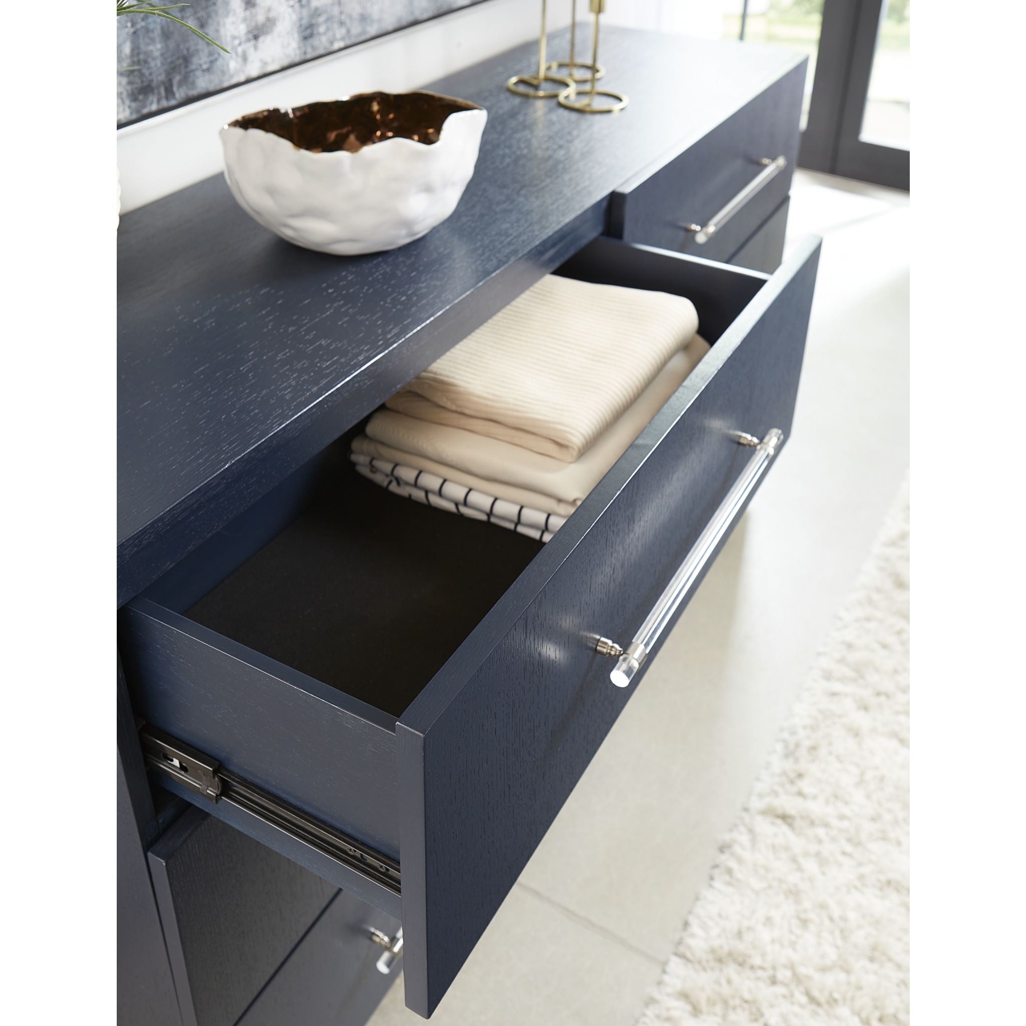 Argento 6-Drawer Dresser in Misty Grey - Modern Bedroom Storage Furniture for Home Organization & Stylish Decor