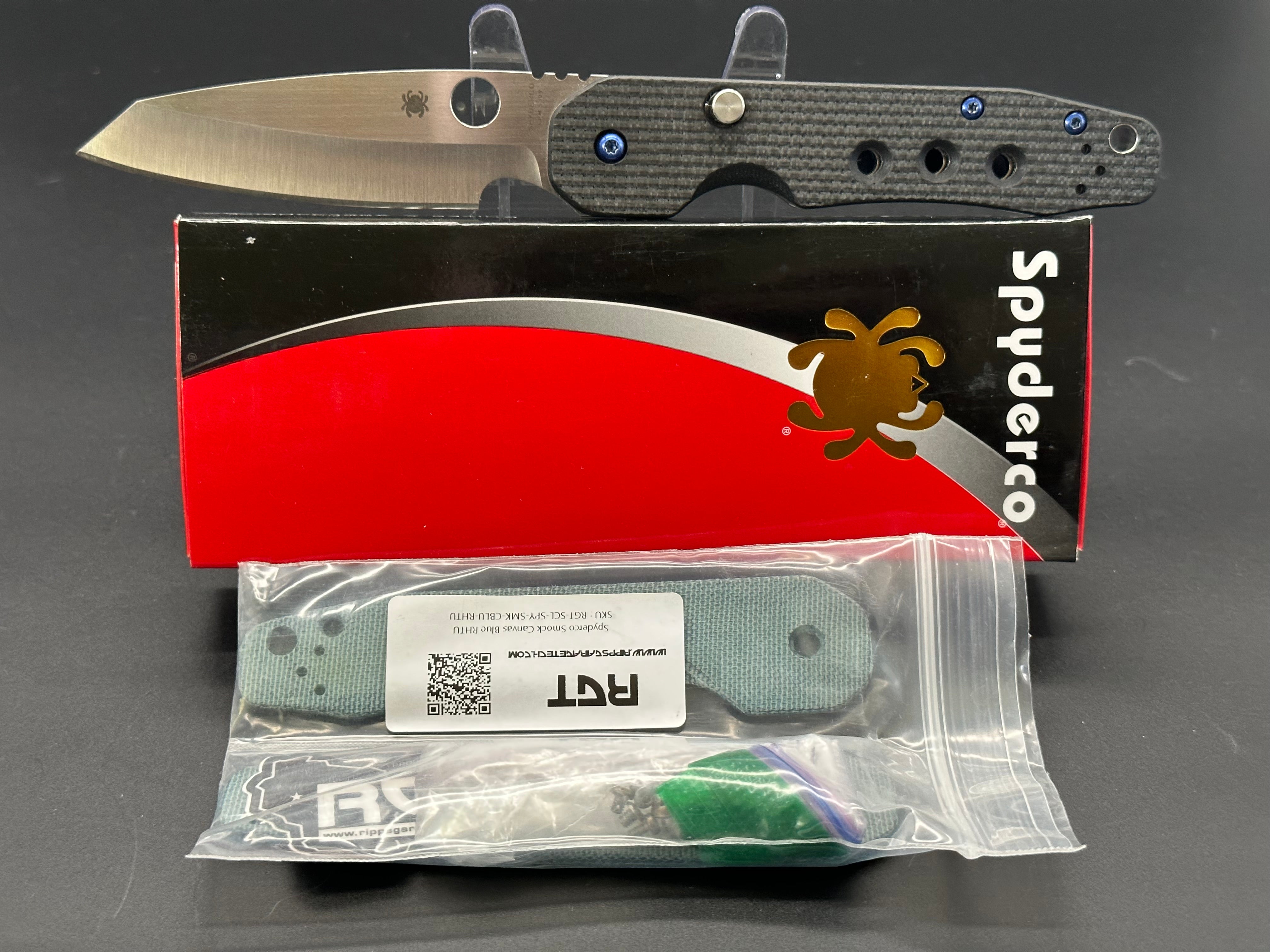 Spyderco Smock Folding Knife - CPM-S30V Steel Blade, Carbon Fiber Handle - EDC Pocket Knife for Outdoor, Camping, and Everyday Carry