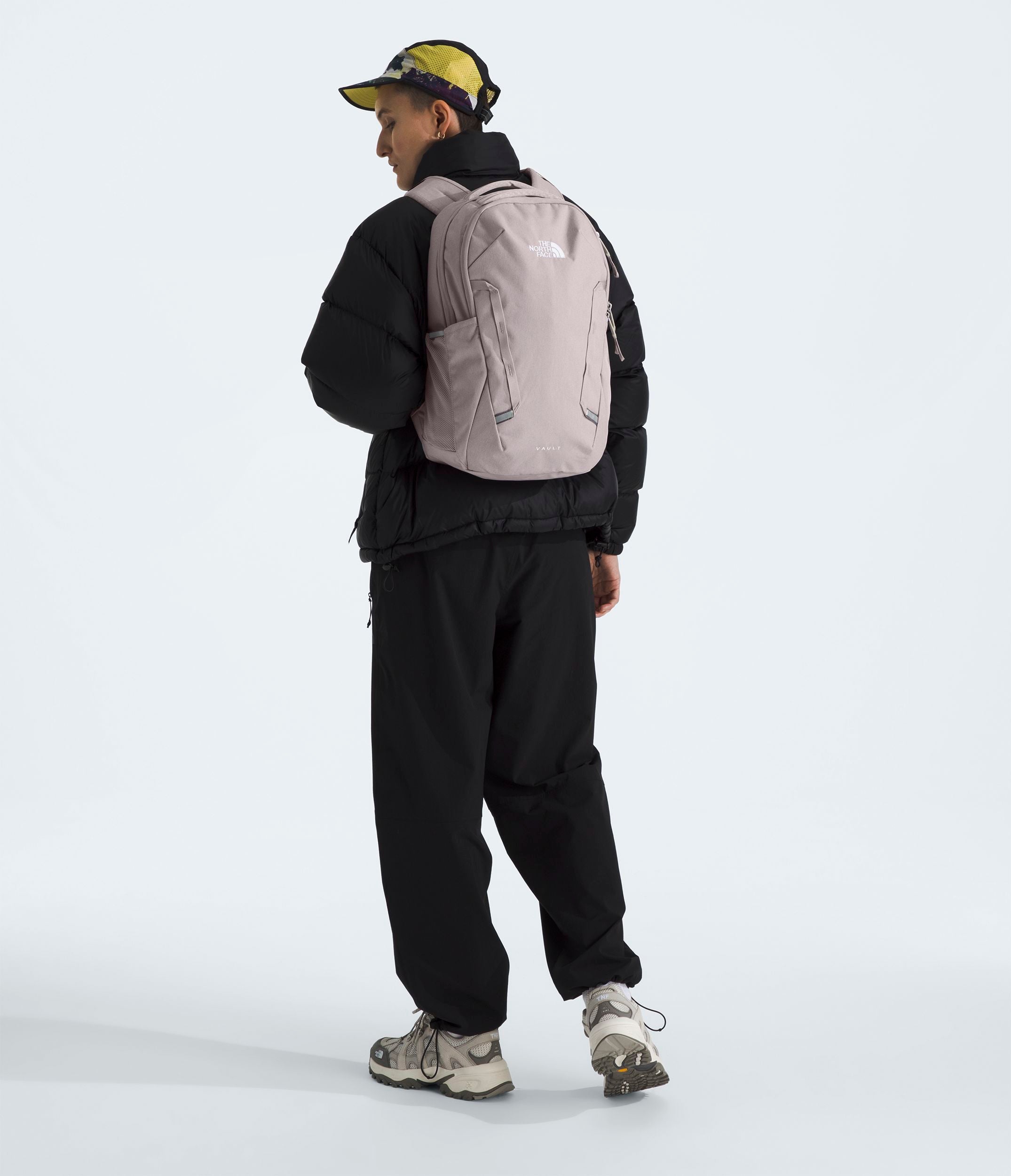 The North Face Women's Vault Backpack - Lightweight Durable Hiking Daypack for Travel, School & Outdoor Adventures | Water-Resistant Laptop Backpack with Multiple Pockets