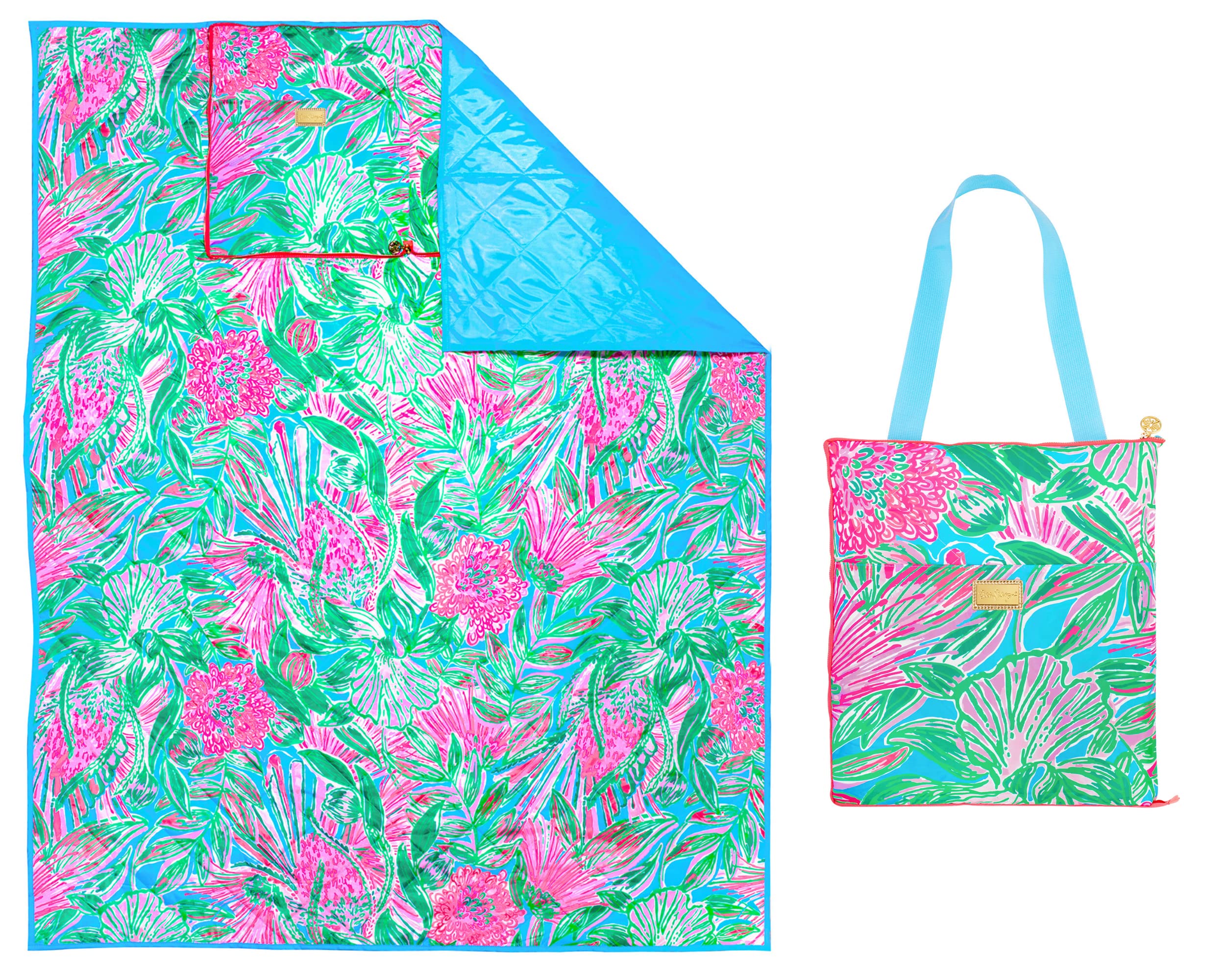 Lilly Pulitzer Waterproof Beach Blanket & Picnic Mat - 6ft Large Outdoor Blanket with Tote Bag - Compact Travel Blanket for Beach, Park, Camping & Outdoor Activities - Coming in Hot Pattern