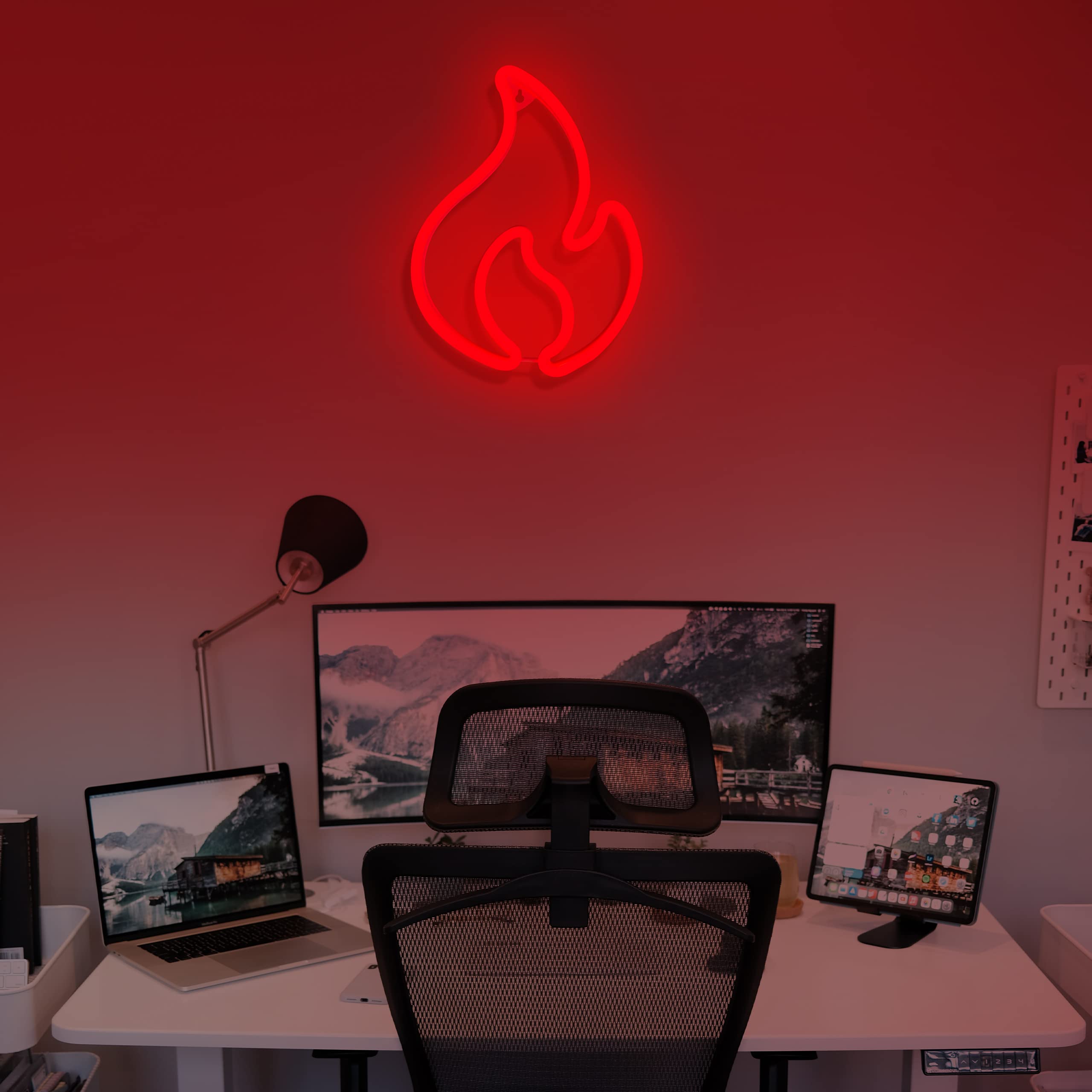 Flame Neon Sign - LED Wall Decor Light, Hanging Flame Shape, USB/Battery Powered Fire Neon Light for Kids Room, Boys Bedroom, Party, Bar & Birthday Decorations - Perfect for Themed Parties, Man Cave & Game Room Lighting