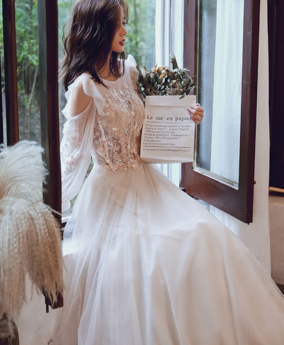 Elegant Light Champagne Long Prom Dress with Lace - Formal Evening Gown for Homecoming, Wedding & Special Occasions