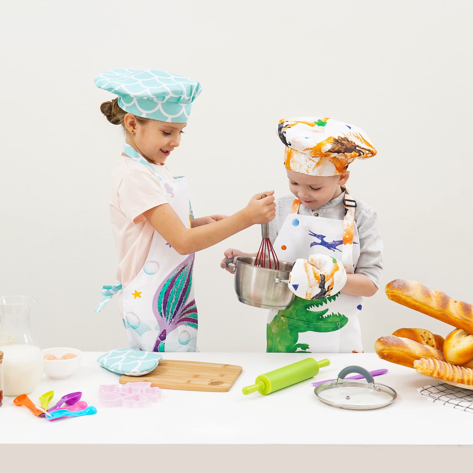 Wernnsai Kids Chef Hat & Apron Set - Adjustable Cooking Costume for Children - Perfect for Baking, Pretend Play & Cooking Classes