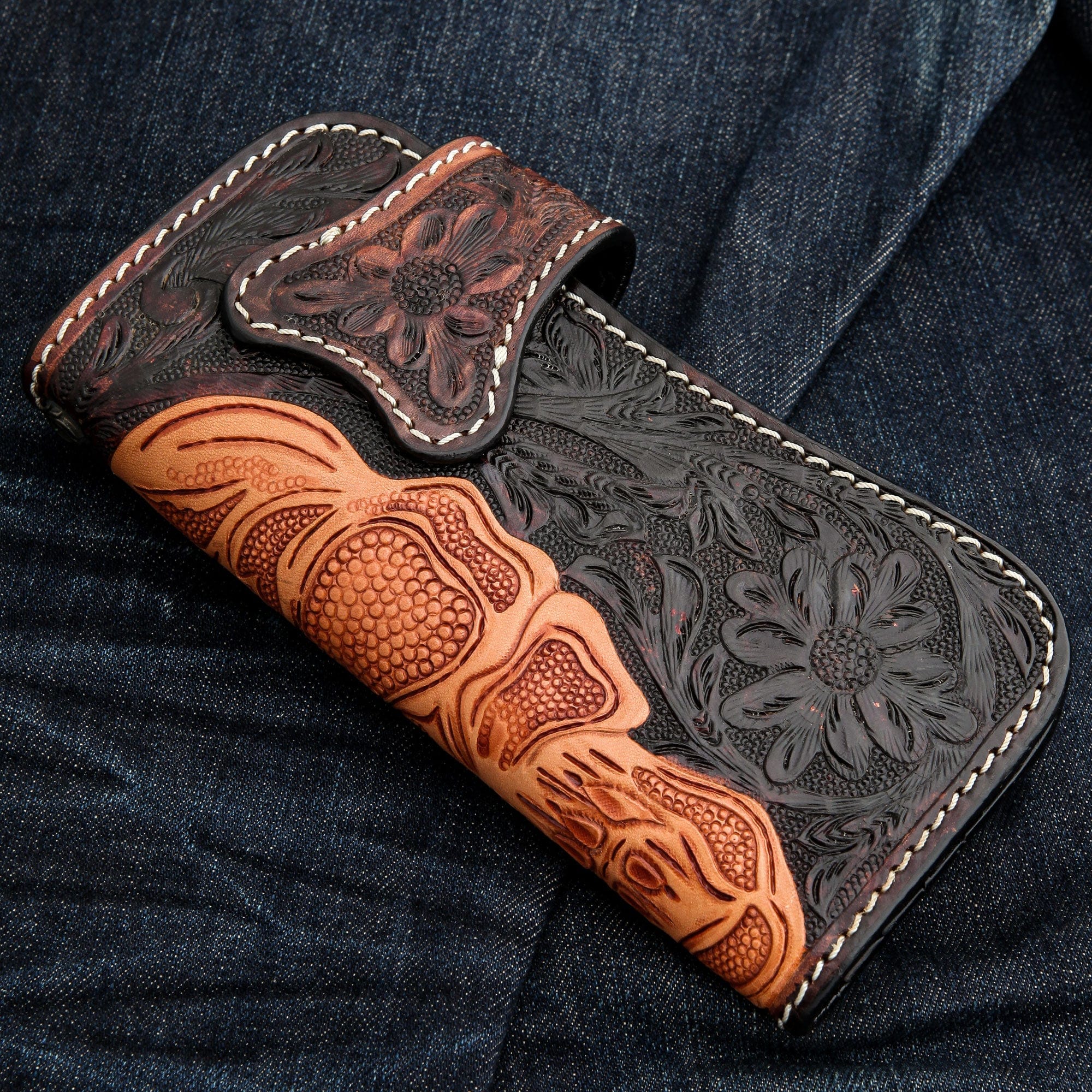Handmade Genuine Red Stingray Leather Biker Wallet with Skull Design - Perfect for Motorcycle Riders & Gift for Men