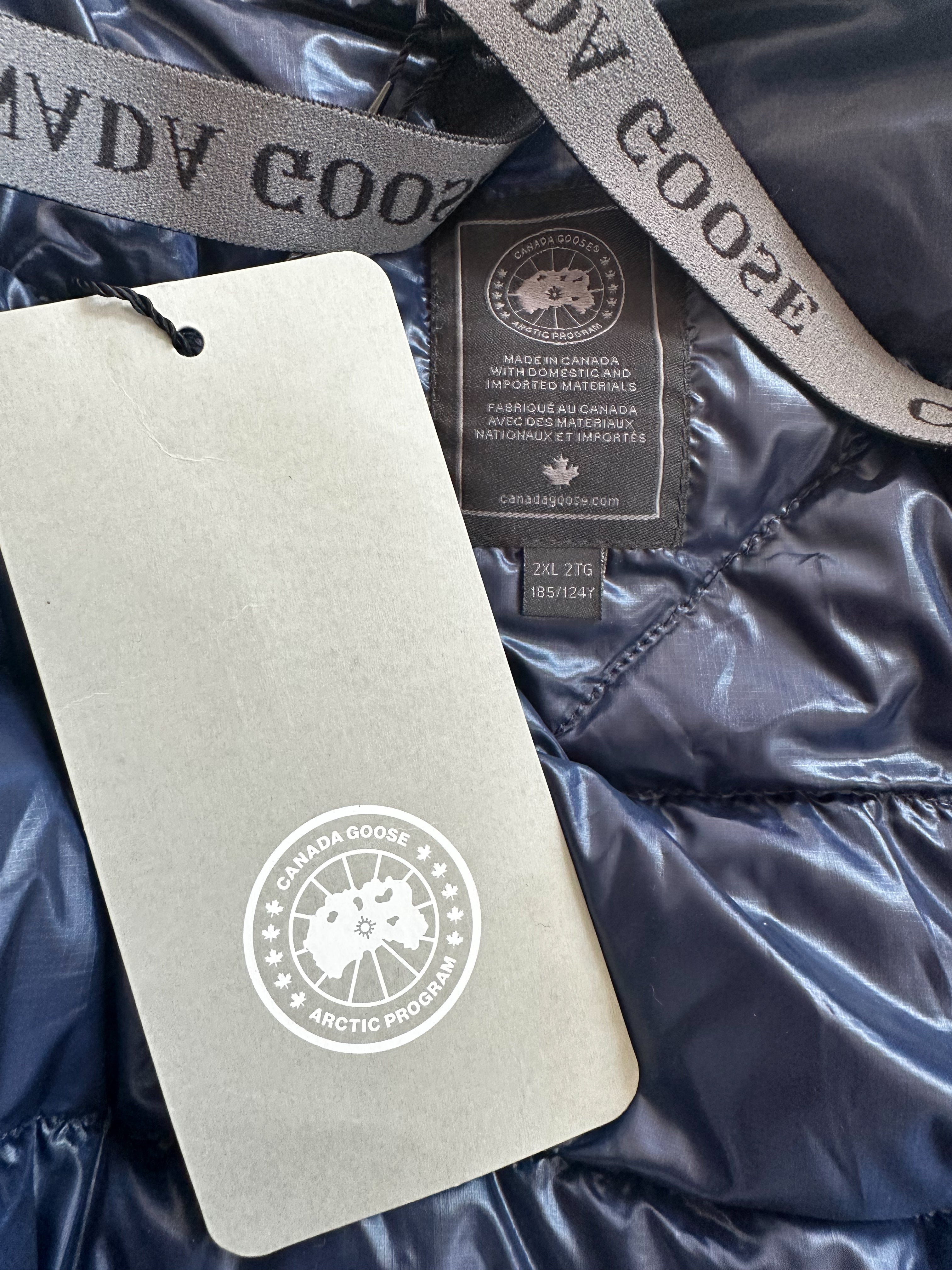 Canada Goose Navy Crofton Black Label Men's Winter Jacket - Waterproof Windproof Parka for Extreme Cold Weather - Perfect for Snowboarding, Skiing & Outdoor Adventures