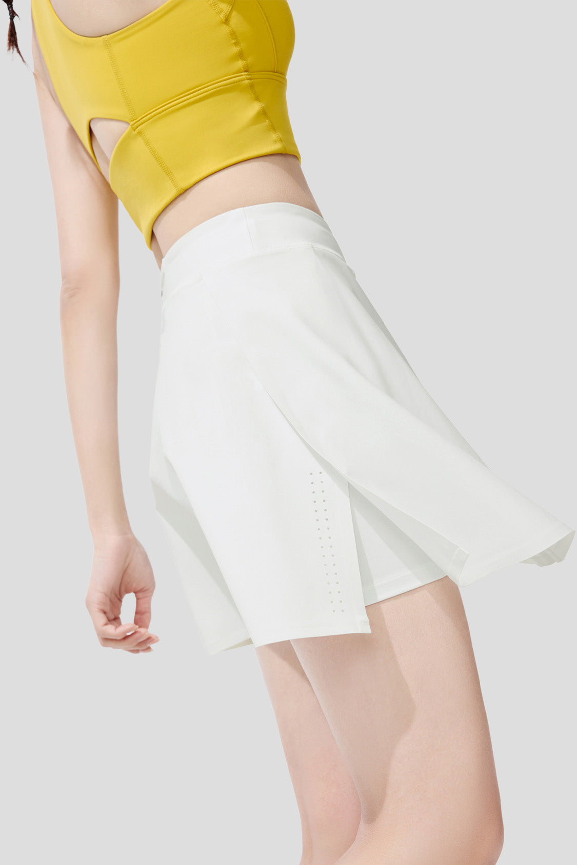 Glide Women's Stretch Athletic Skirt UPF50+ - Lightweight Running Skirt with Pockets for Tennis, Yoga & Outdoor Activities