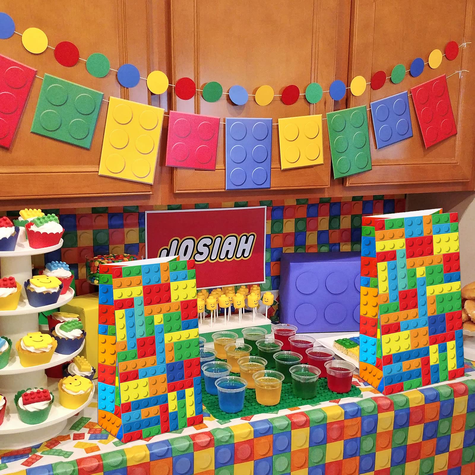 BCHOCKS 30-Piece Party Favor Bags for Building Blocks Themed Birthday Party Supplies - Candy & Goody Bags for Kids' Building Block Party Decorations & Gifts | Perfect for Birthday Favors, Classroom Rewards & Party Treats