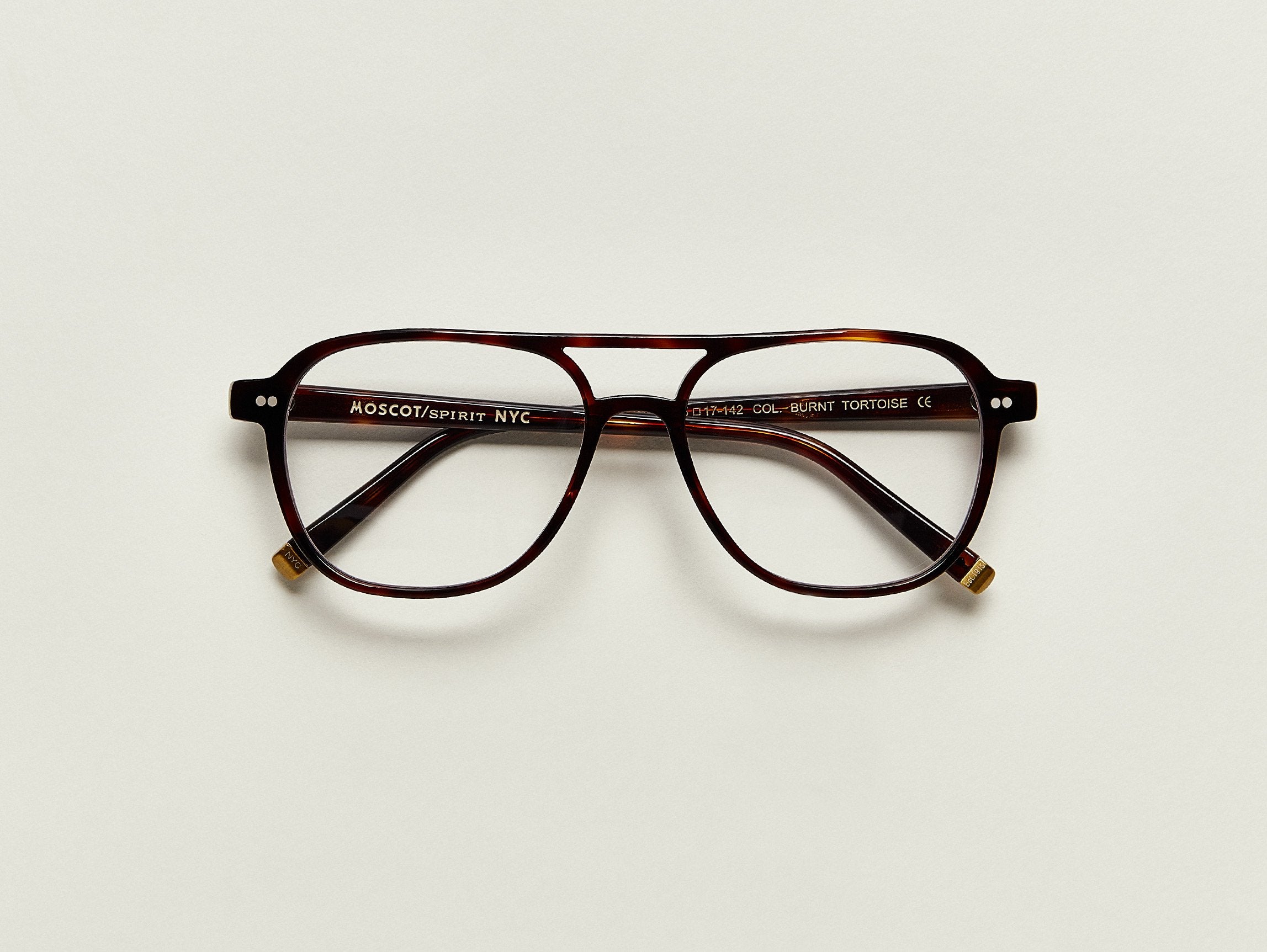 Bjorn | Premium Comfort & Style for Everyday Wear | Perfect for Work, Travel & Casual Outfits