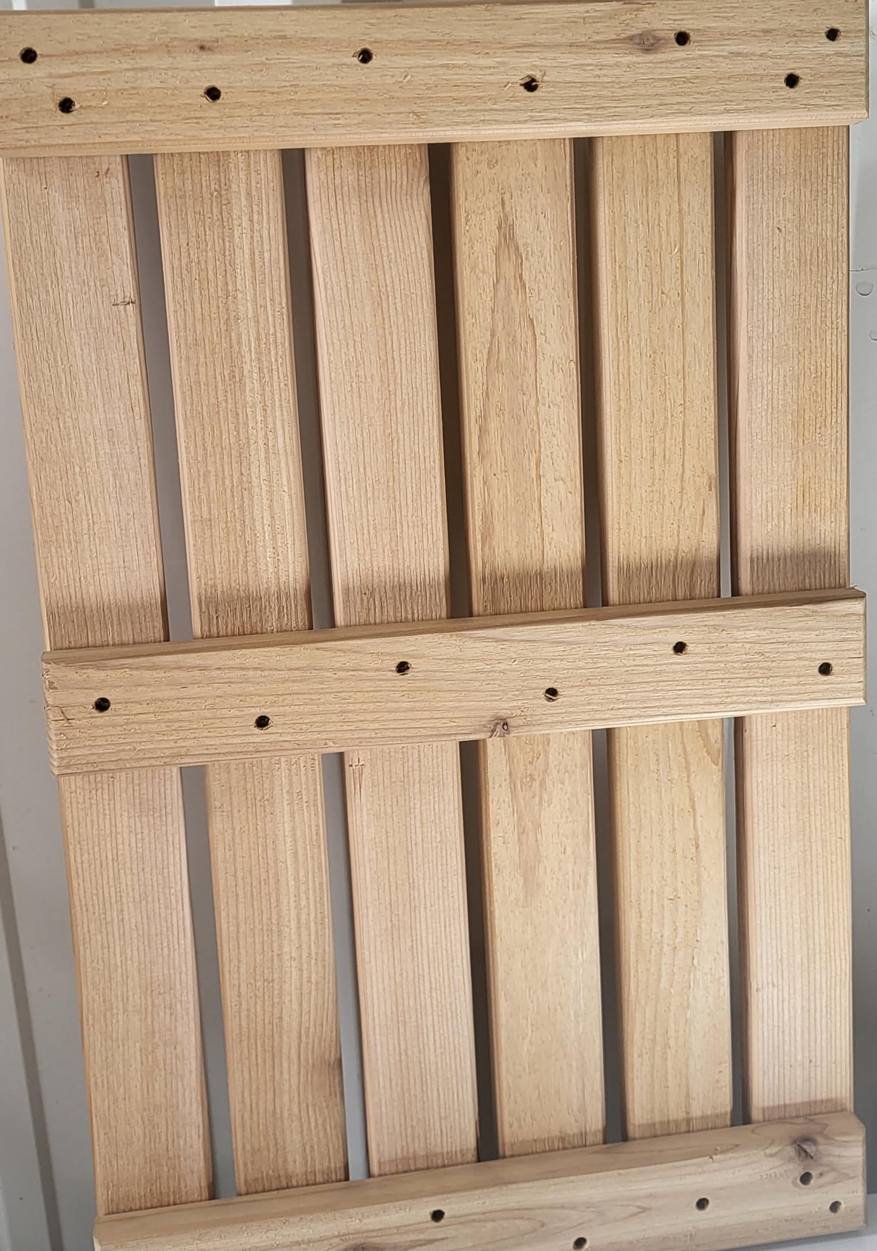 Premium Western Red Cedar Wooden Bath Mat - Natural Shower Floor Panel for Sauna, Hot Tub, Spa, RV & Outdoor Showers - 22.5