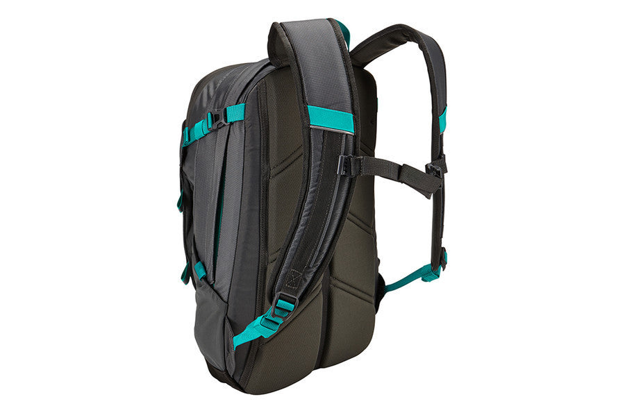 Thule EnRoute Triumph 2 Daypack - Lightweight Hiking Backpack for Men & Women, 20L Water-Resistant Travel Backpack with Laptop Sleeve - Perfect for Commuting, Hiking & Outdoor Adventures