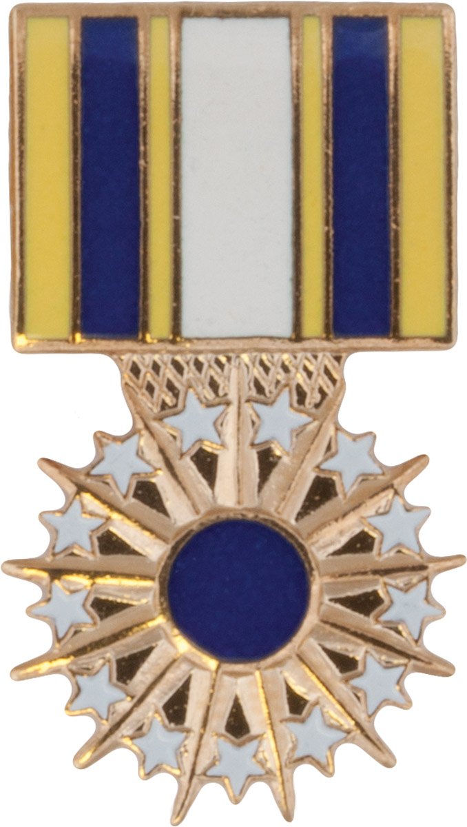 Air Force Distinguished Service Medal Hat Pin - Military Collectible & Gift for Veterans - Perfect for Uniforms, Caps, and Display Cases