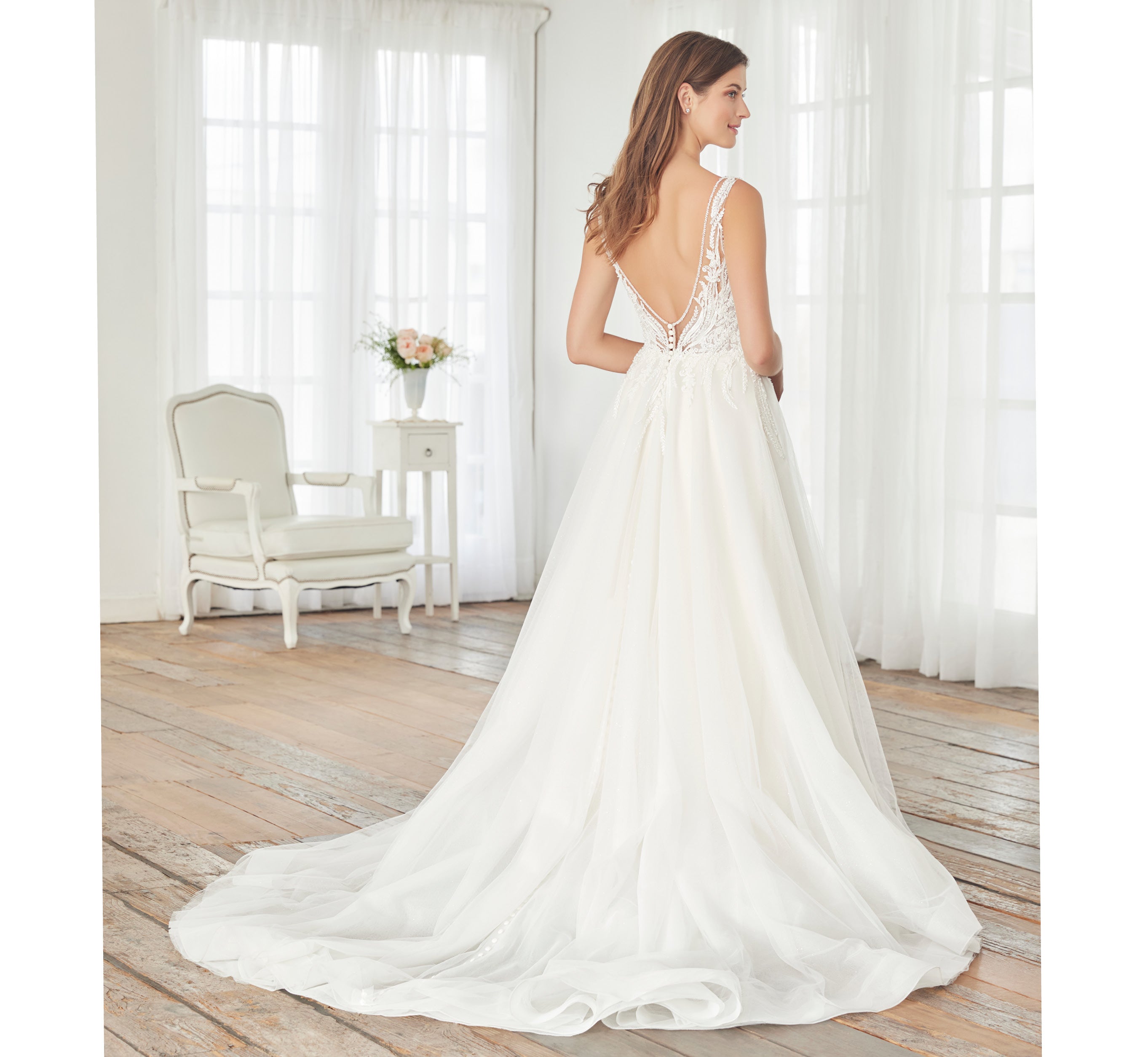 Elegant Hand-Beaded Ivory Lace A-Line Gown for Weddings, Prom & Special Occasions - Perfect for Bridal, Evening & Formal Events