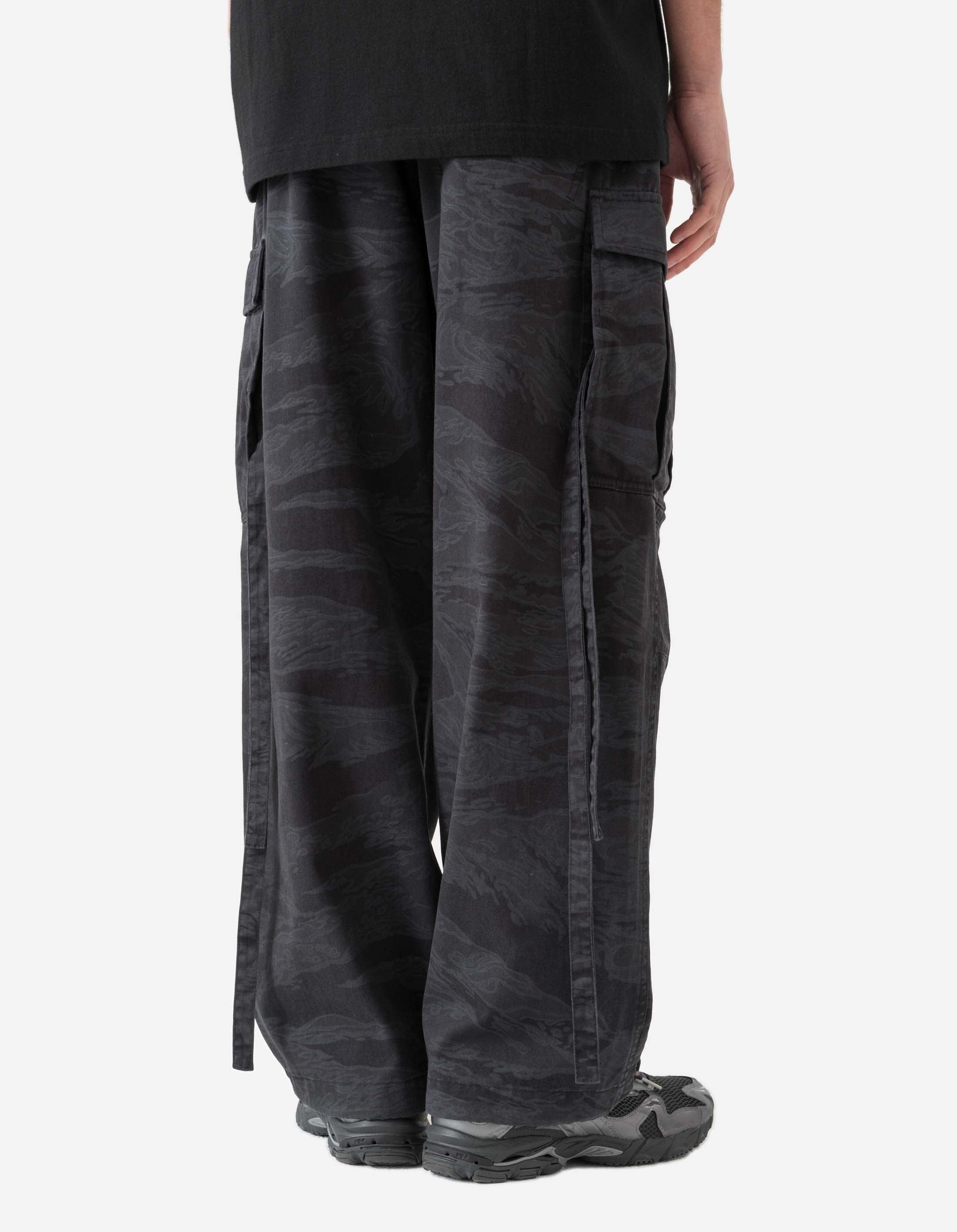 6075 Tigerstripe Cargo Track Pants - Military Tactical Joggers with Multiple Pockets | Perfect for Outdoor Activities, Hiking & Airsoft Games