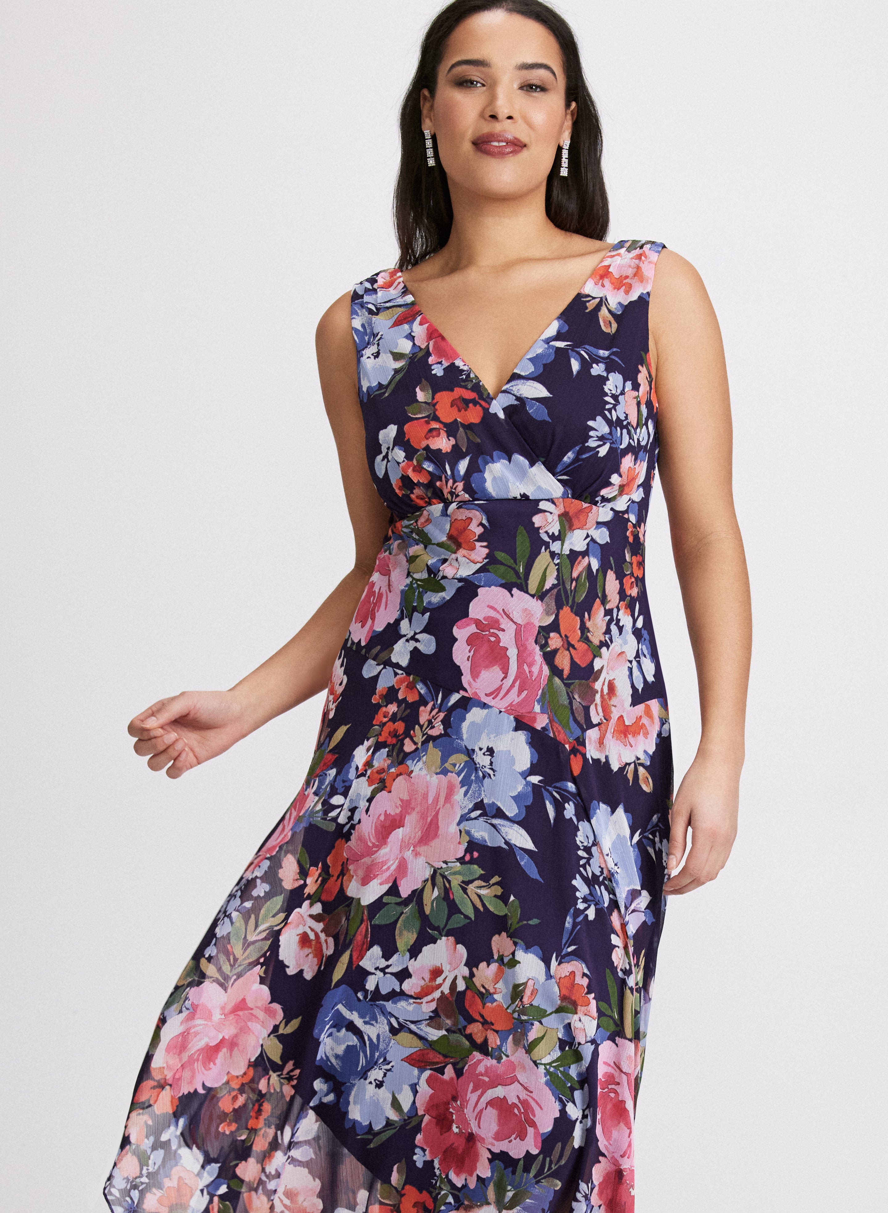 Elegant Floral Chiffon Dress for Women - Summer Boho Maxi Dress with V-Neck & Flowy Sleeves - Perfect for Beach Vacations, Weddings & Date Nights