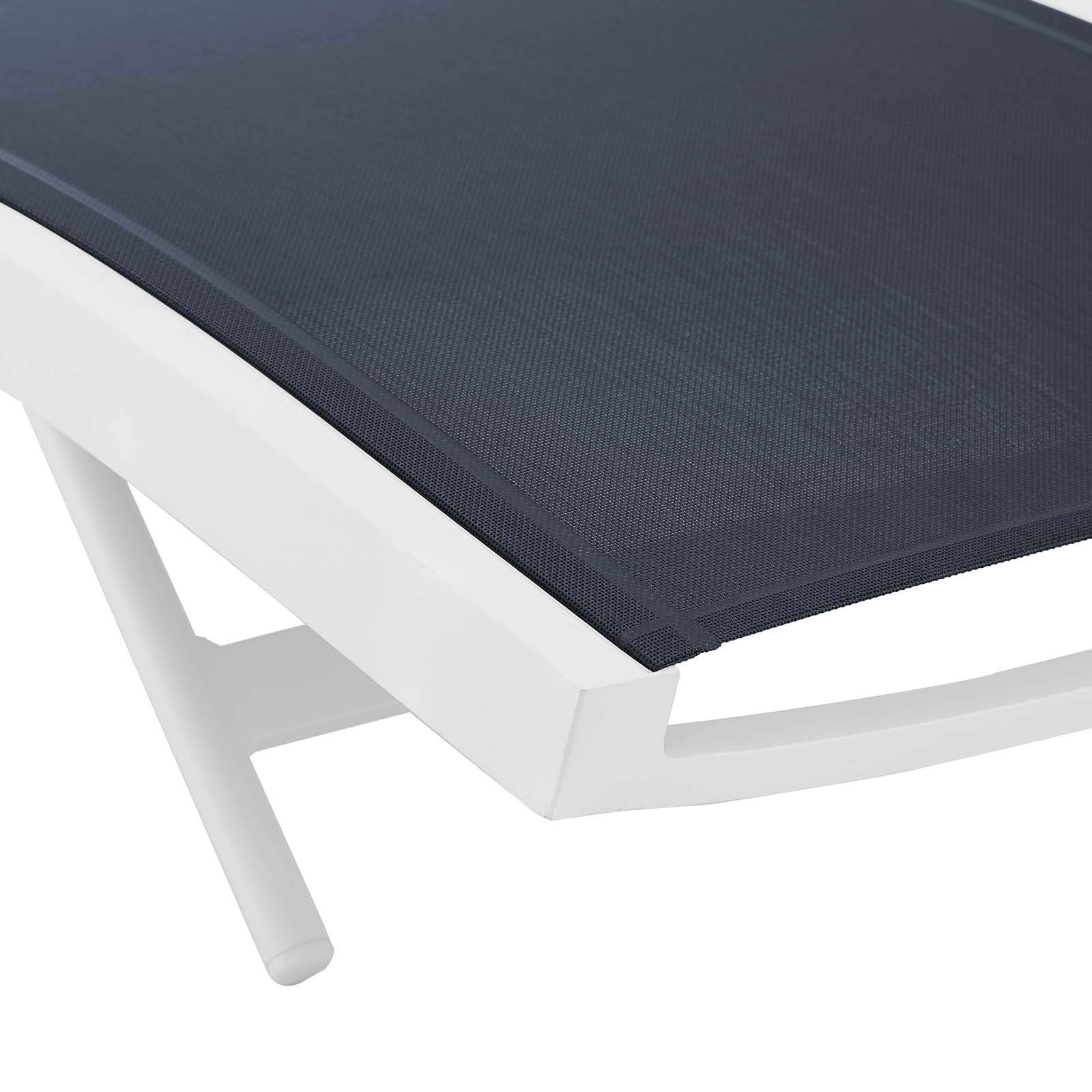 Modern Outdoor Patio Lounge Chair - Navy Blue & White Aluminum Chaise for Garden, Balcony, Poolside - Comfortable Relaxation in Sun or Shade