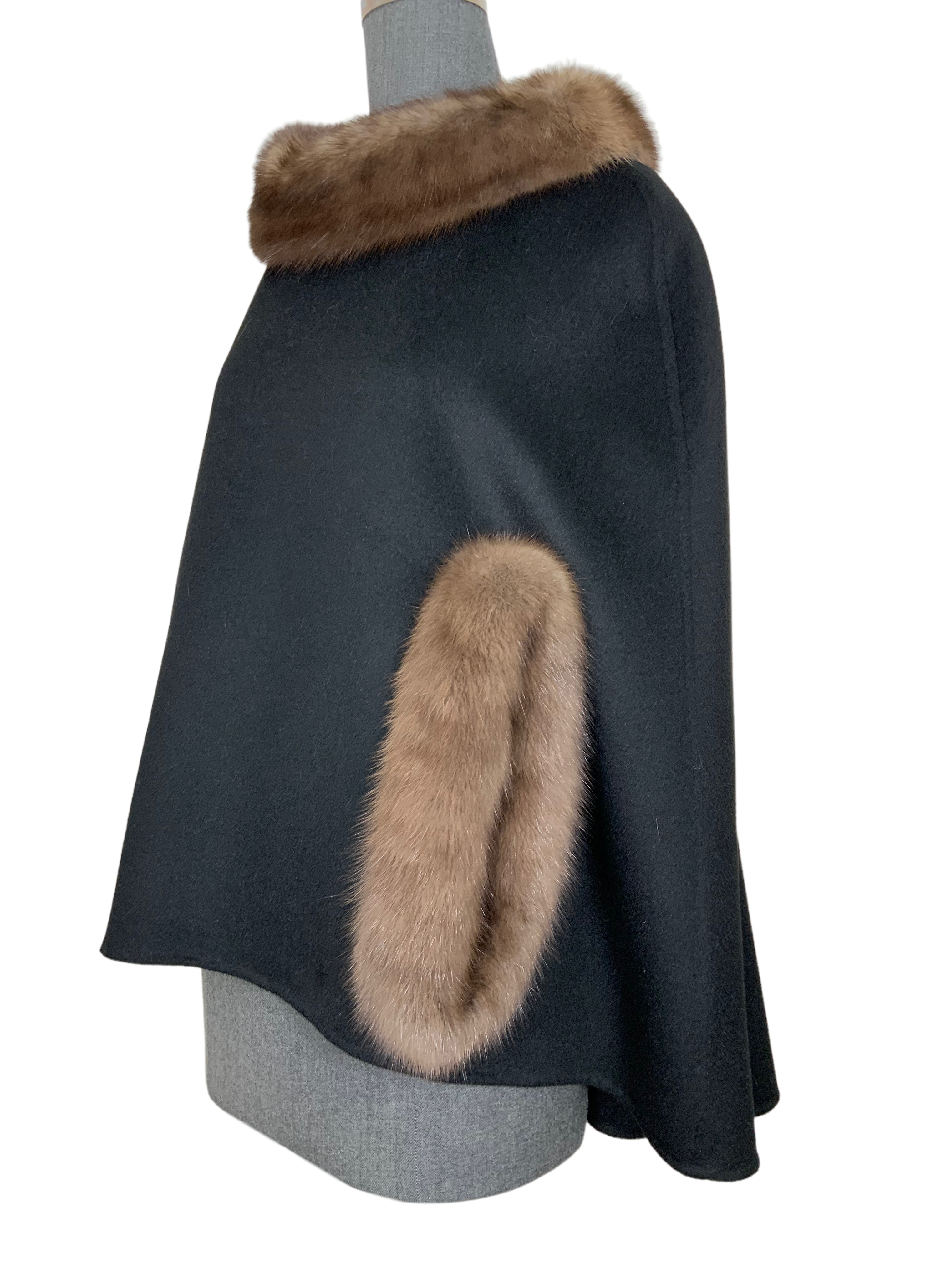 Luxury Oscar de la Renta Cashmere & Sable Fur Poncho Shawl - Soft Warm Winter Wrap for Women, Perfect for Holiday Parties & Cold Weather Fashion