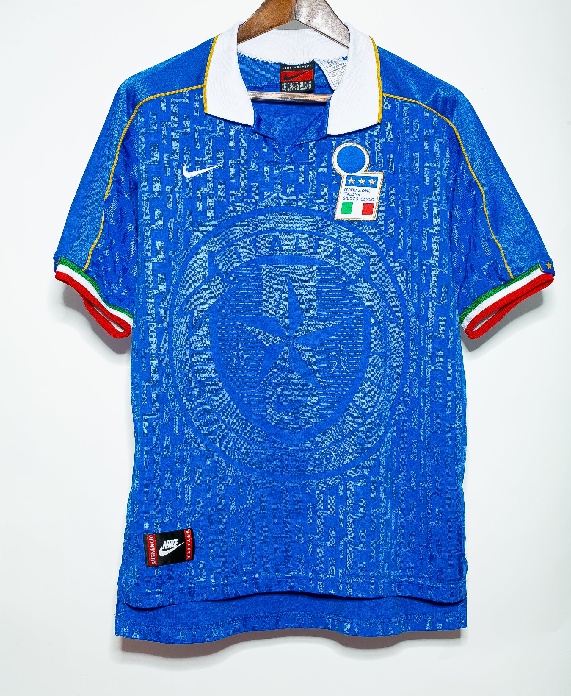1995 Italy Home Jersey - Authentic Vintage Soccer Shirt for Fans & Collectors - Perfect for Matchdays, Gifts & Retro Fashion