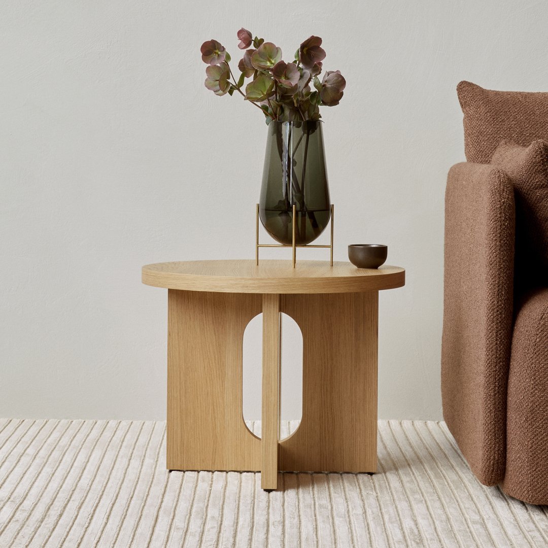 Modern Androgyne Side Table - Minimalist Nightstand, End Table for Living Room, Bedroom, or Office - Stylish Small Accent Table with Sturdy Metal Frame
