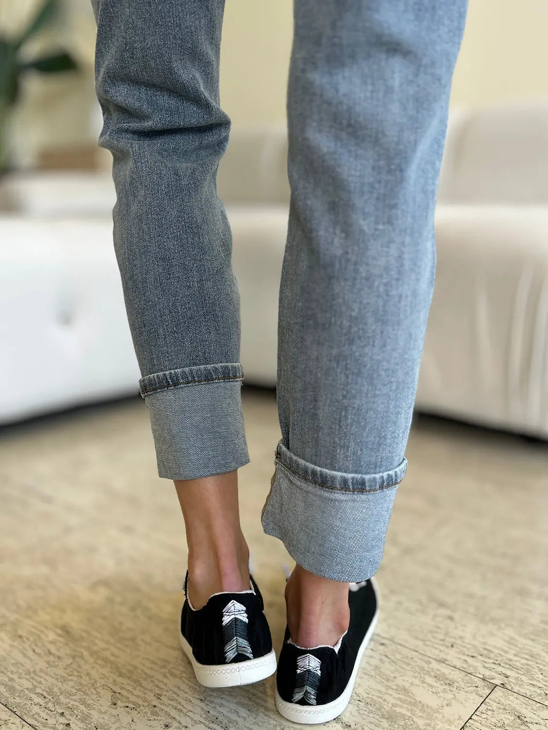 Judy Blue Women's High Waist Skinny Jeans - Stretch Denim Pants with Cuff Hem for Casual Wear & Everyday Outfits
