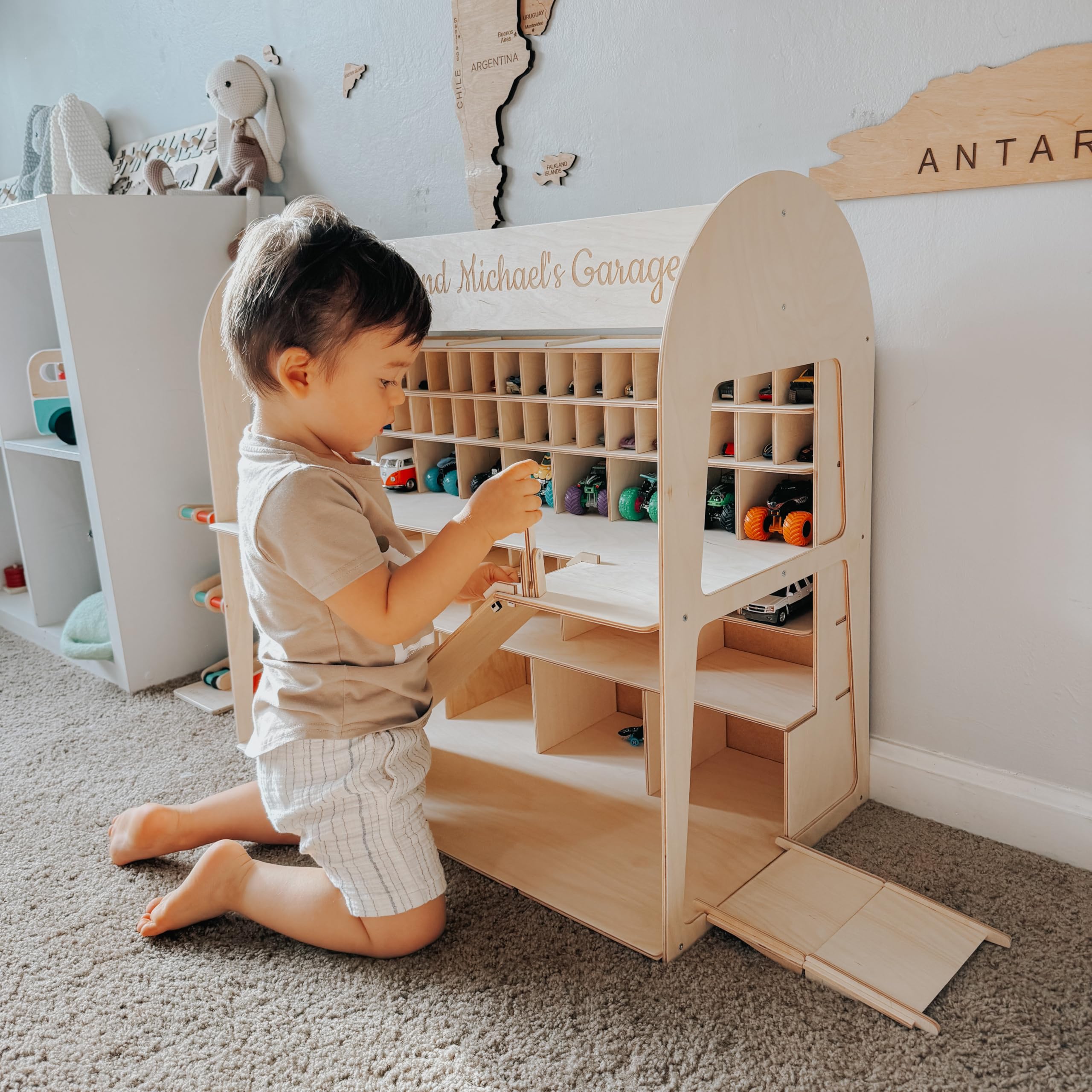Wooden Toy Parking Garage with Elevator - Car Storage Organizer for Hot Wheels & Mini Toy Cars - Gift for Toddlers 1-4 Years Old - Big Natural Wood Case Shelf - Perfect for Playrooms, Bedrooms & Preschool Learning Activities