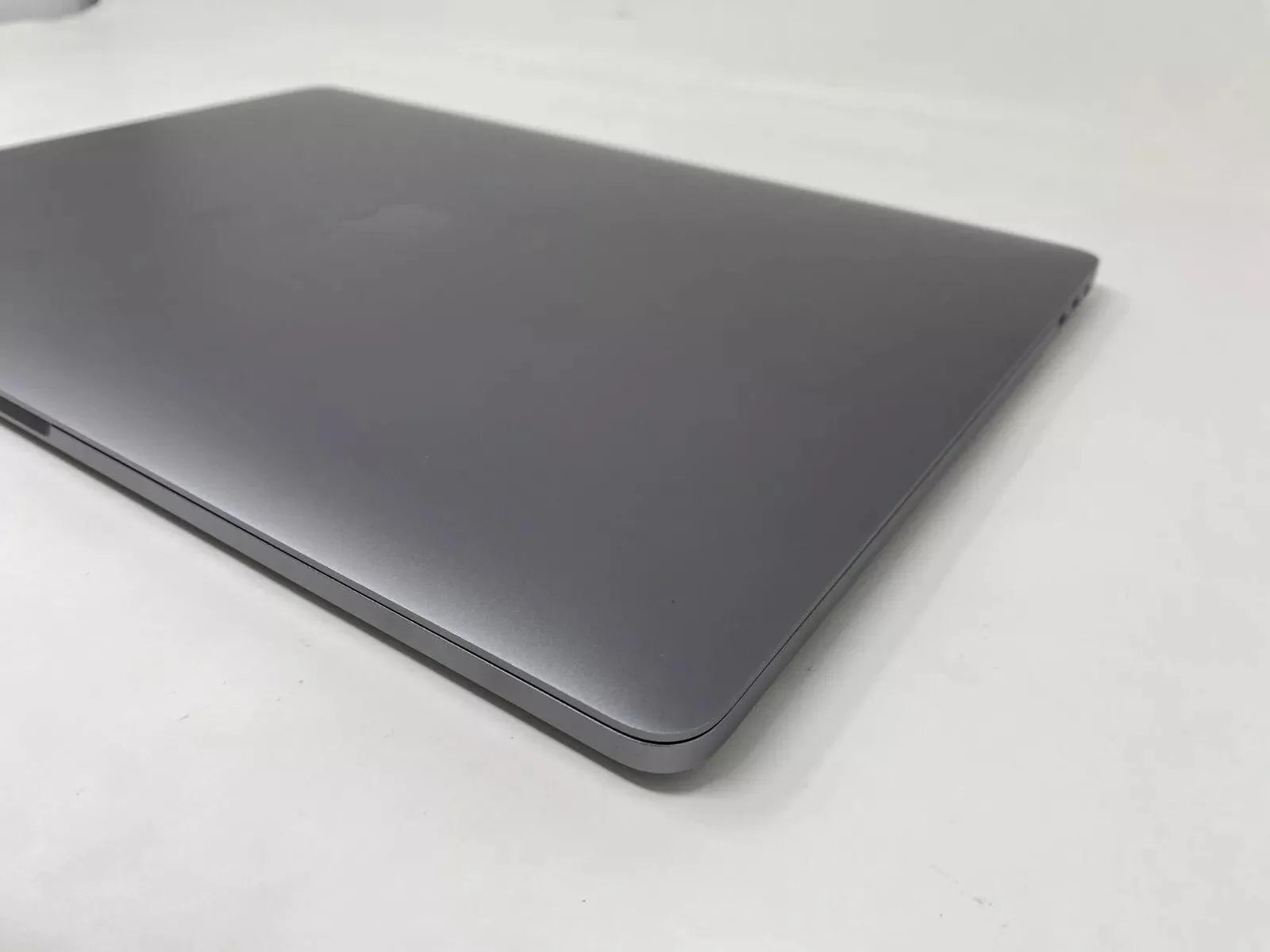 2016 Apple MacBook Pro 15