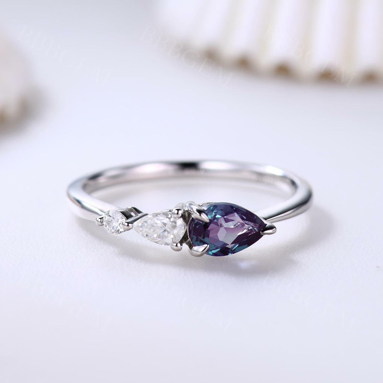 14K 925 Sterling Silver Purple Amethyst Moissanite Wedding Band - Pear Shaped Engagement Ring for Women, Perfect for Everyday Wear & Special Occasions