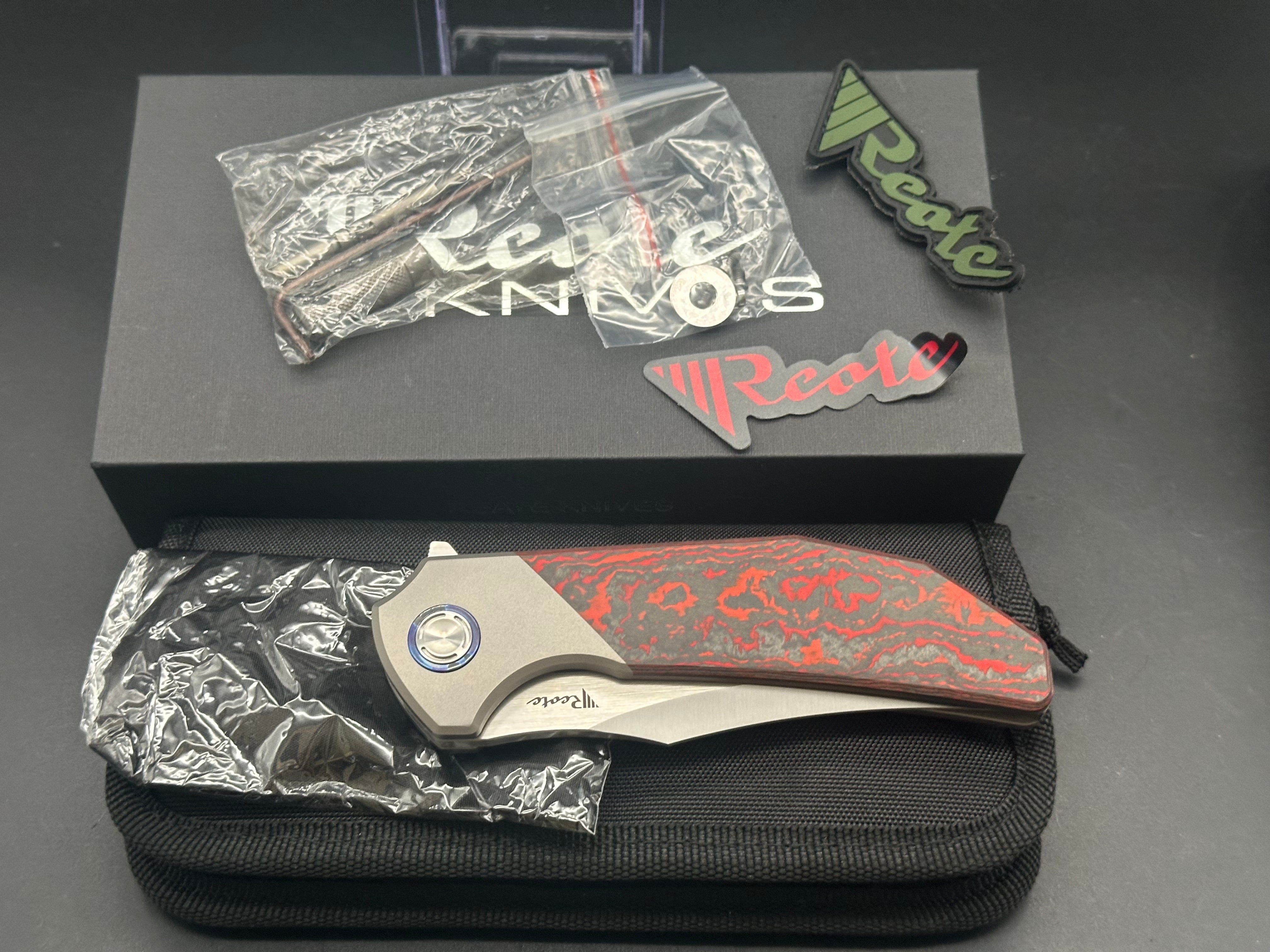 REATE KNIVES TIGER LAVA FLOW Folding Pocket Knife - M390 Steel Plain Edge Blade, Fat Carbon Fiber Handle, Belt Satin Finish | EDC, Outdoor Survival, Camping, Hunting Gear