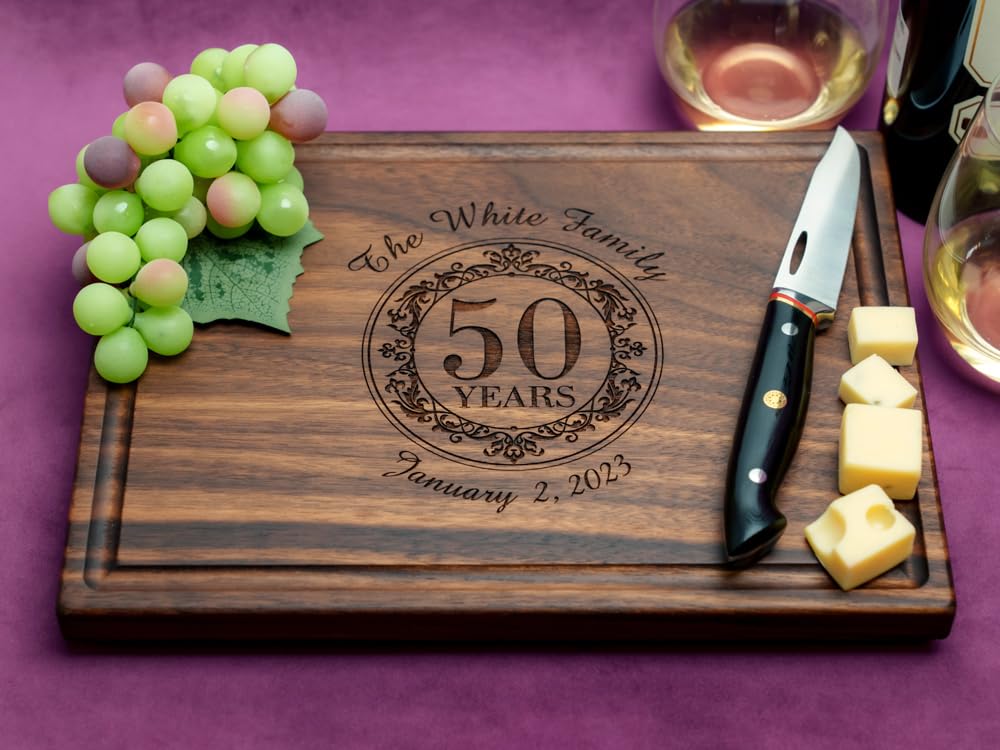 Personalized Wood Cutting Board - Handmade Engraved Charcuterie Board - Custom Wedding & Anniversary Gift for Couples - Elegant Round Design No.011 - Perfect for Cheese Platters, Charcuterie Displays & Family Gatherings