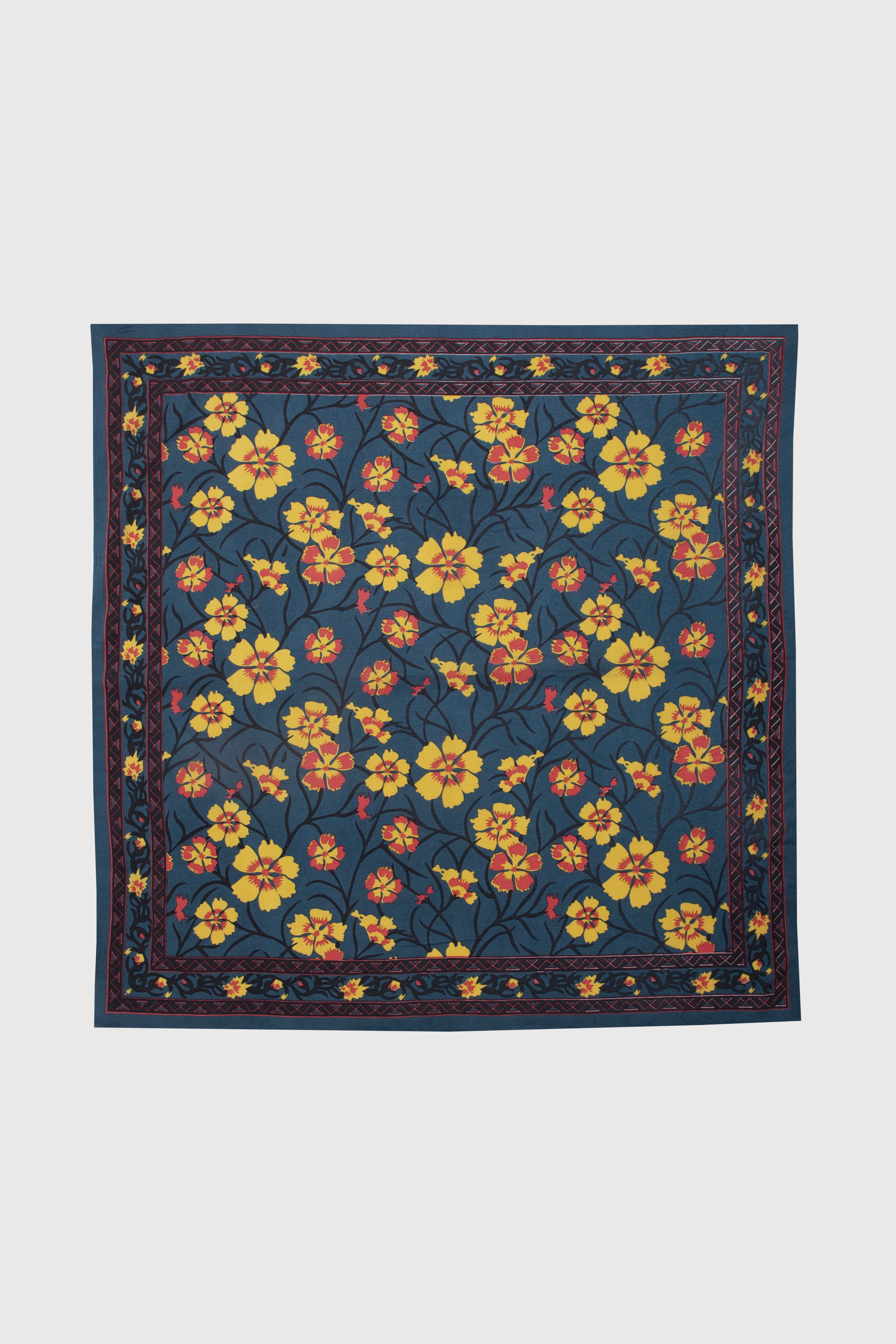 Floral Bandana Scarf - Stylish & Versatile Fashion Accessory for Women, Men - Perfect for Headband, Neck Scarf, Hair Wrap, Face Covering & Outdoor Activities