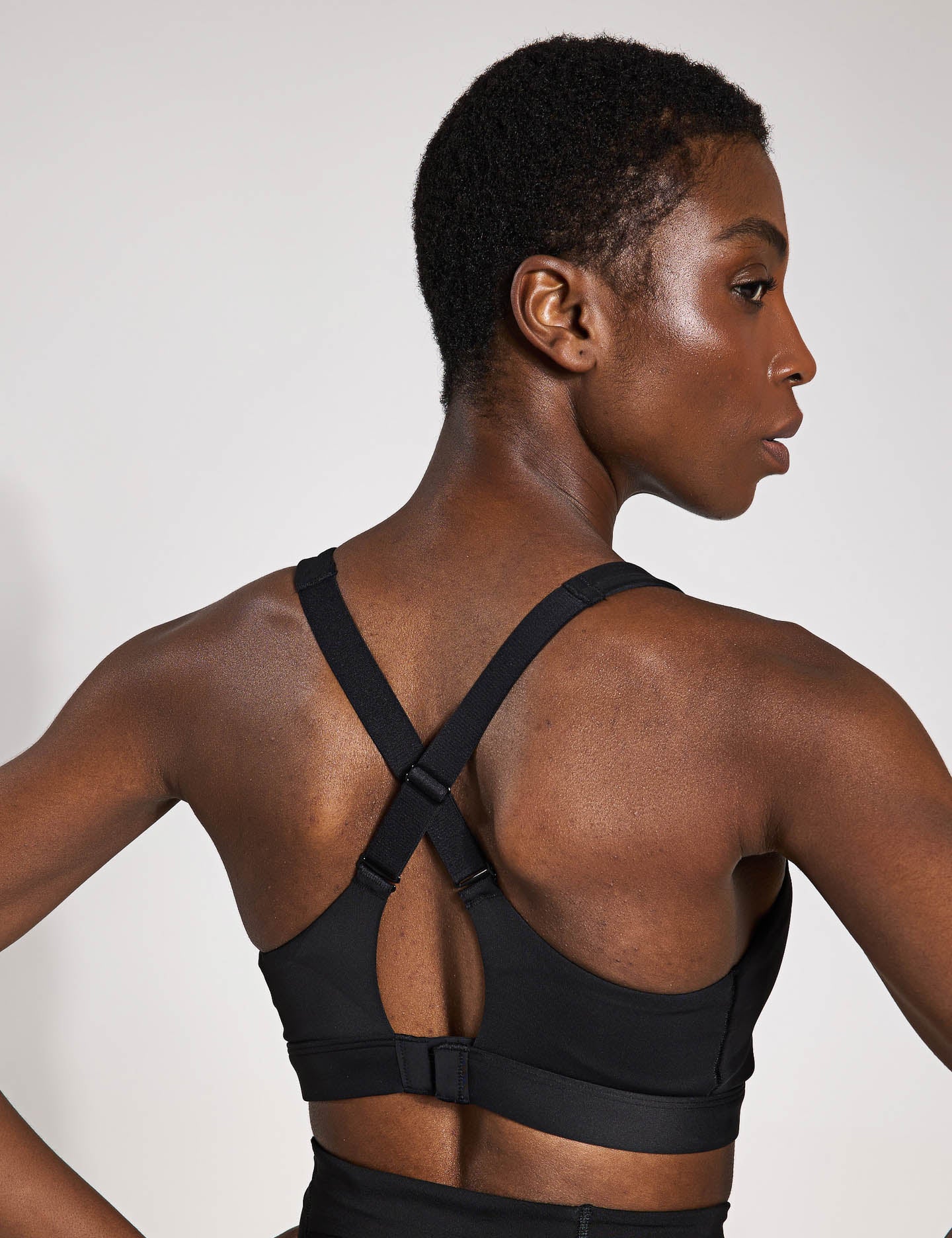 TLRDREACT High Support Sports Bra for Women - Black | Workout, Running, Yoga & Gym Training | Moisture-Wicking & Breathable Activewear